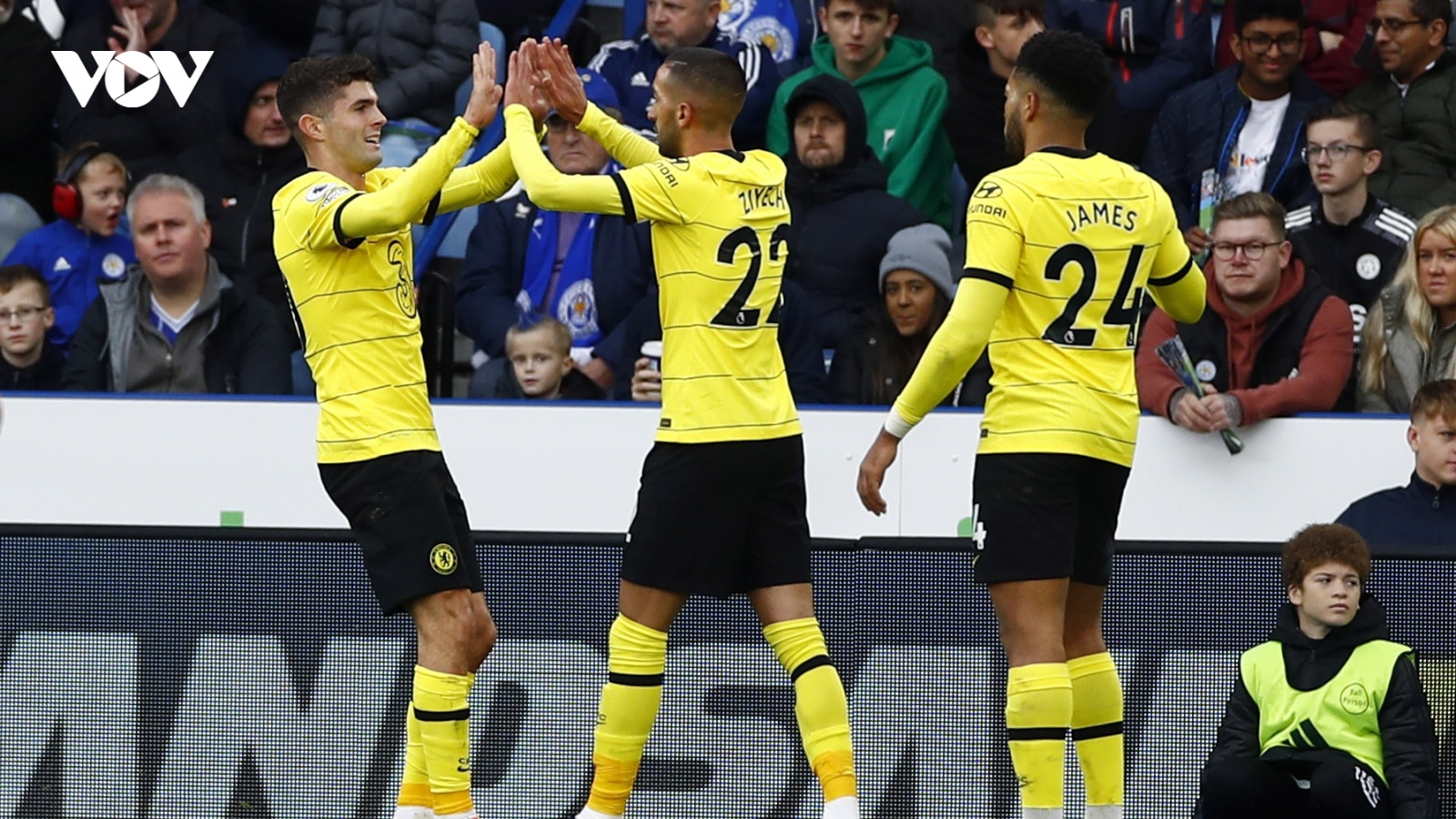 Thắng đậm Leicester, Chelsea củng cố ngôi đầu Ngoại hạng Anh