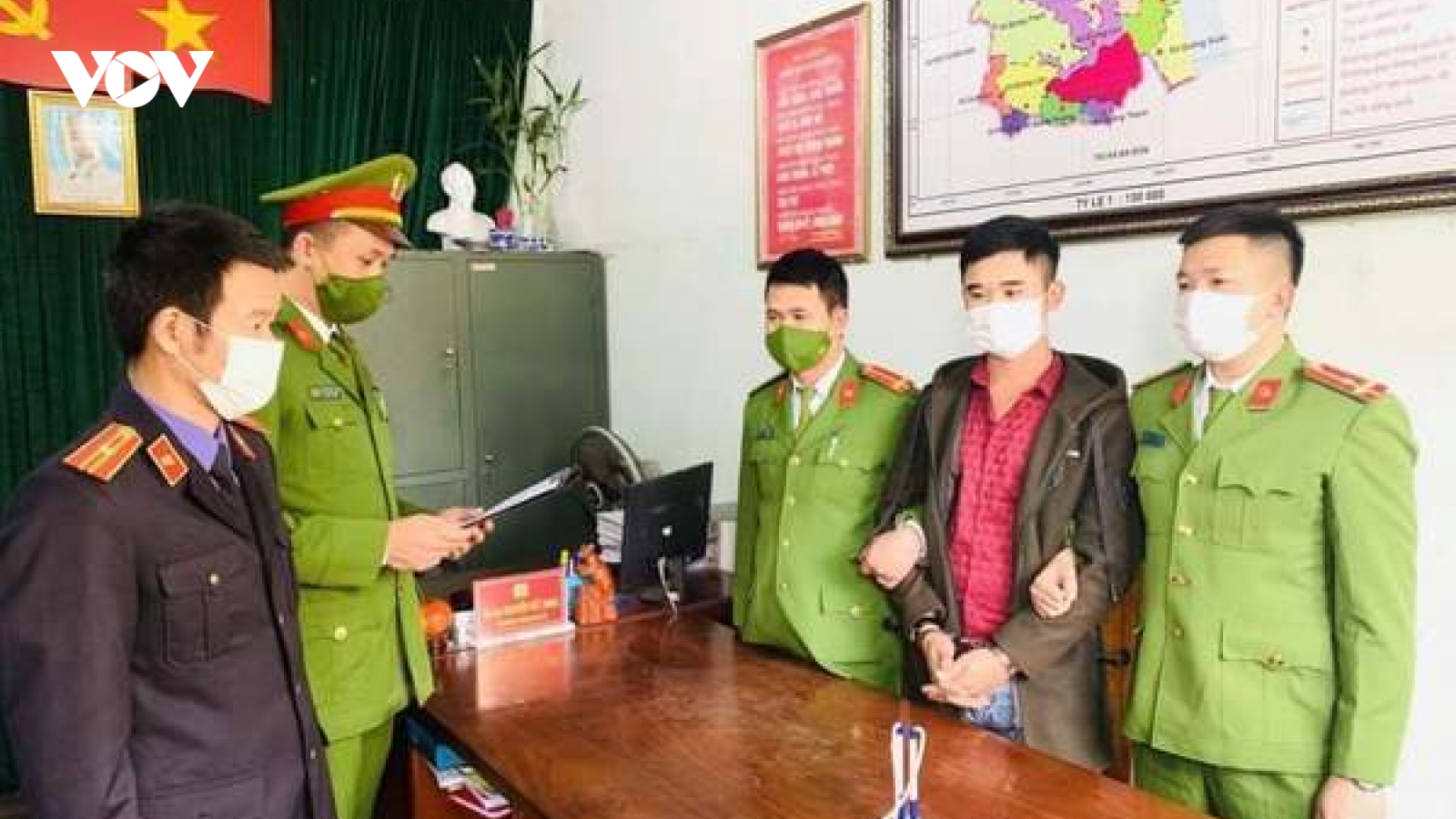 Những cuộc tình ê chề khi hình ảnh nhạy cảm bị công khai