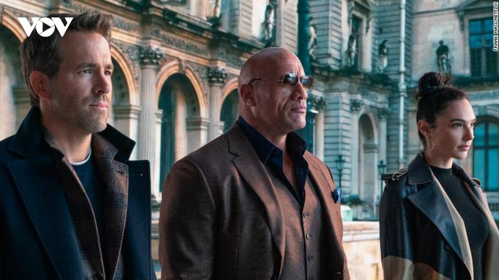 "Red Notice" của The Rock là phim được xem nhiều nhất lịch sử Netflix