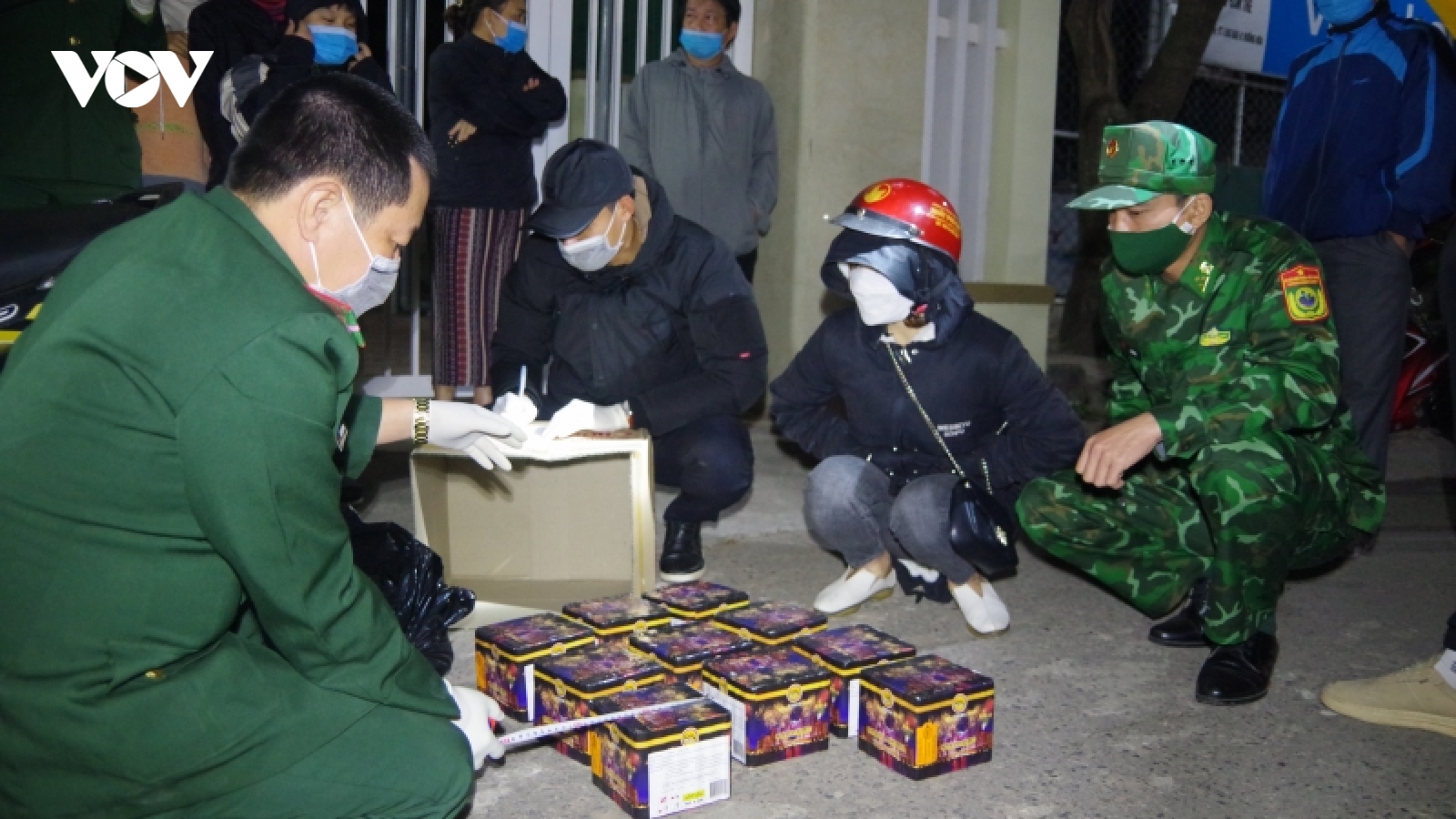 Bộ đội Biên phòng Quảng Trị bắt liên tiếp 2 vụ vận chuyển pháo trái phép