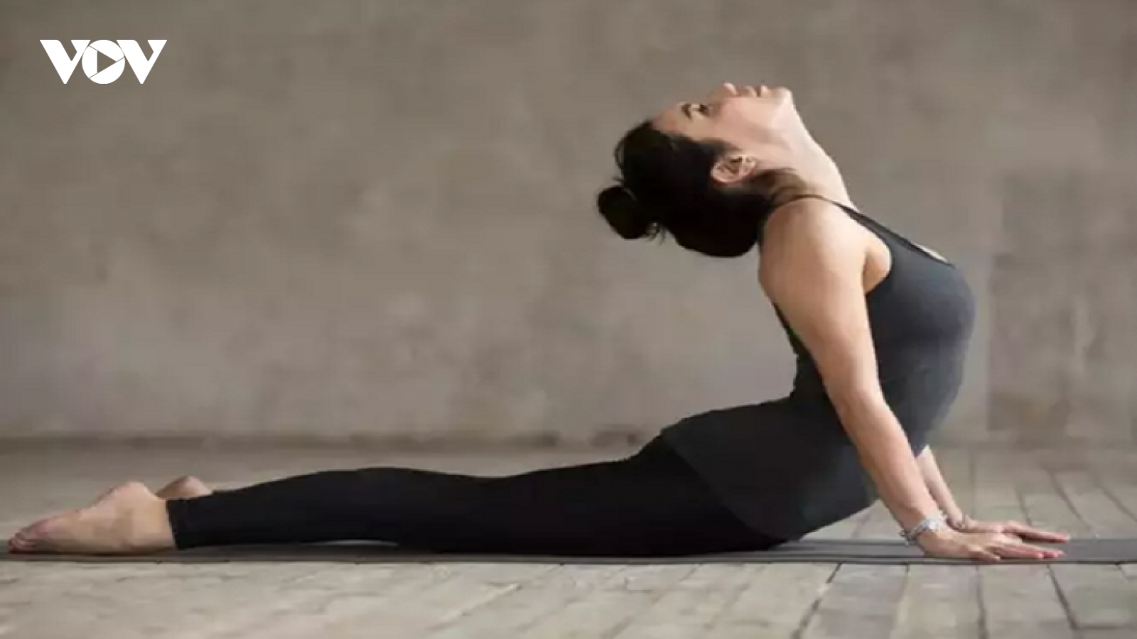 5 tư thế yoga tăng cường sức khỏe miễn dịch trong mùa đông
