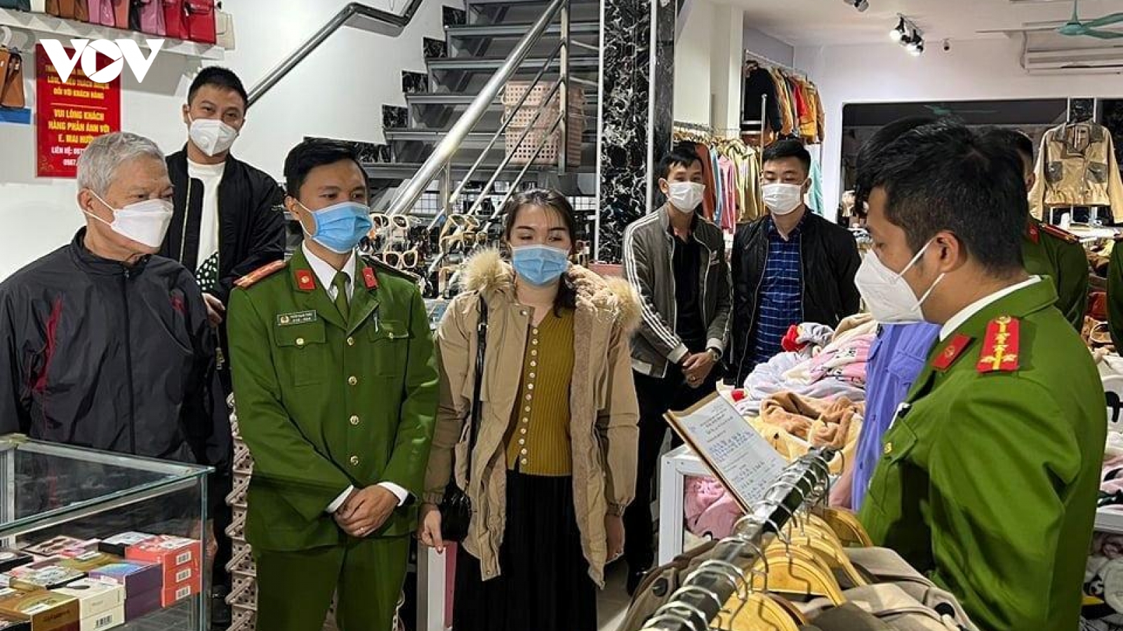 Chủ shop Mai Hường bạo hành nữ sinh: Sẽ khởi tố nếu phát hiện dấu hiệu trốn thuế