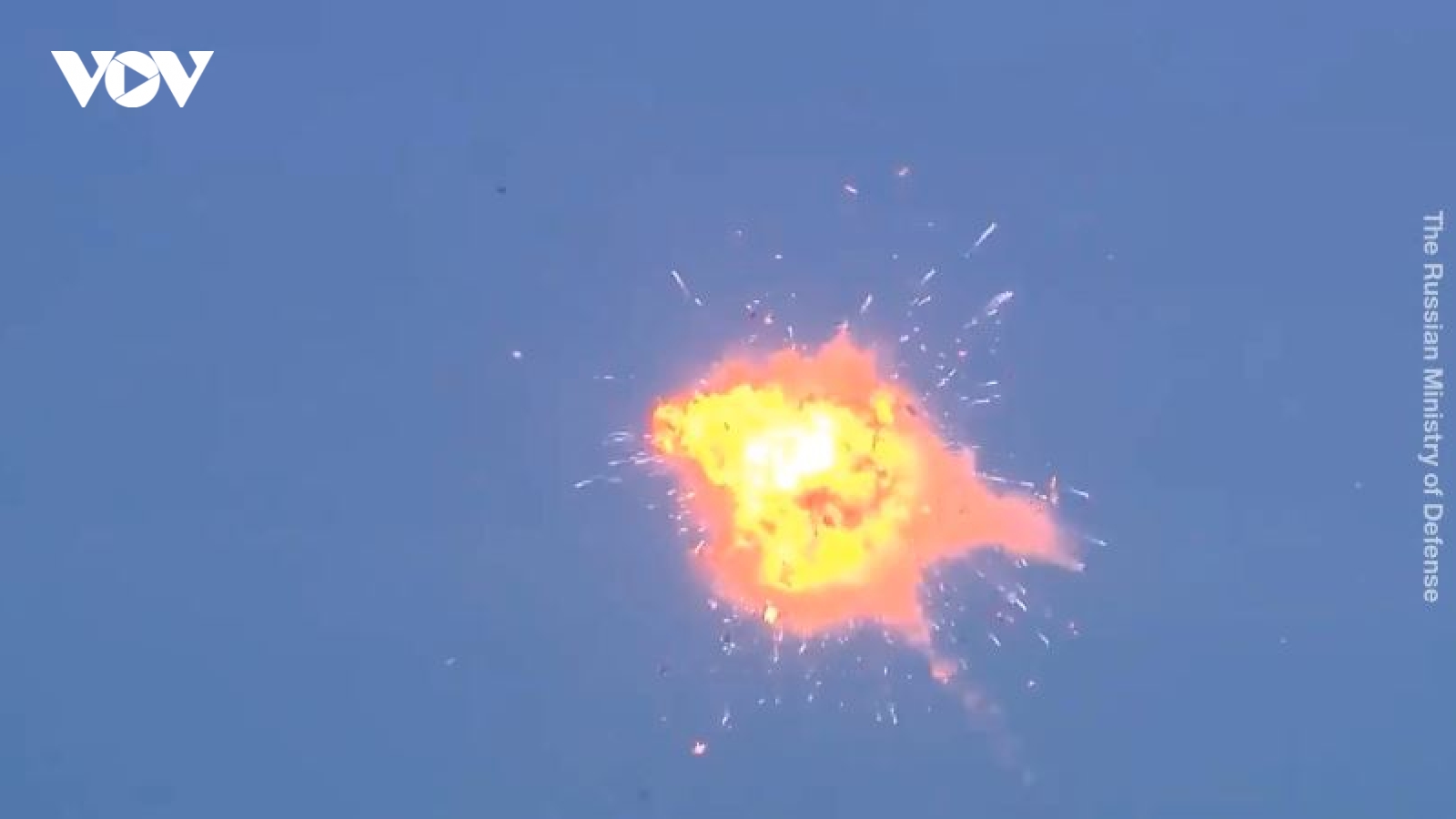 Cận cảnh UAV mới nhất của Nga khai hỏa, biến mục tiêu trên không “tan thành tro bụi”