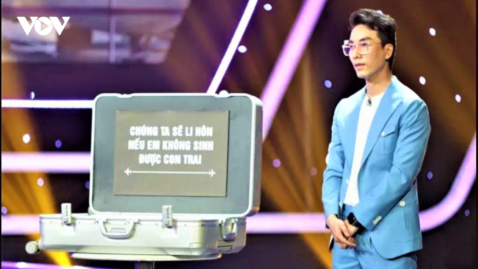 Nam thanh niên trong gameshow “Hành lý tình yêu” lên tiếng xin lỗi người dân Huế
