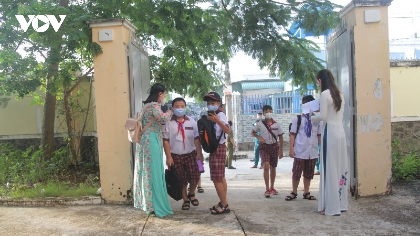 “Nếu phụ huynh không an tâm thì trì hoãn cho học sinh lớp 1 học trực tiếp”