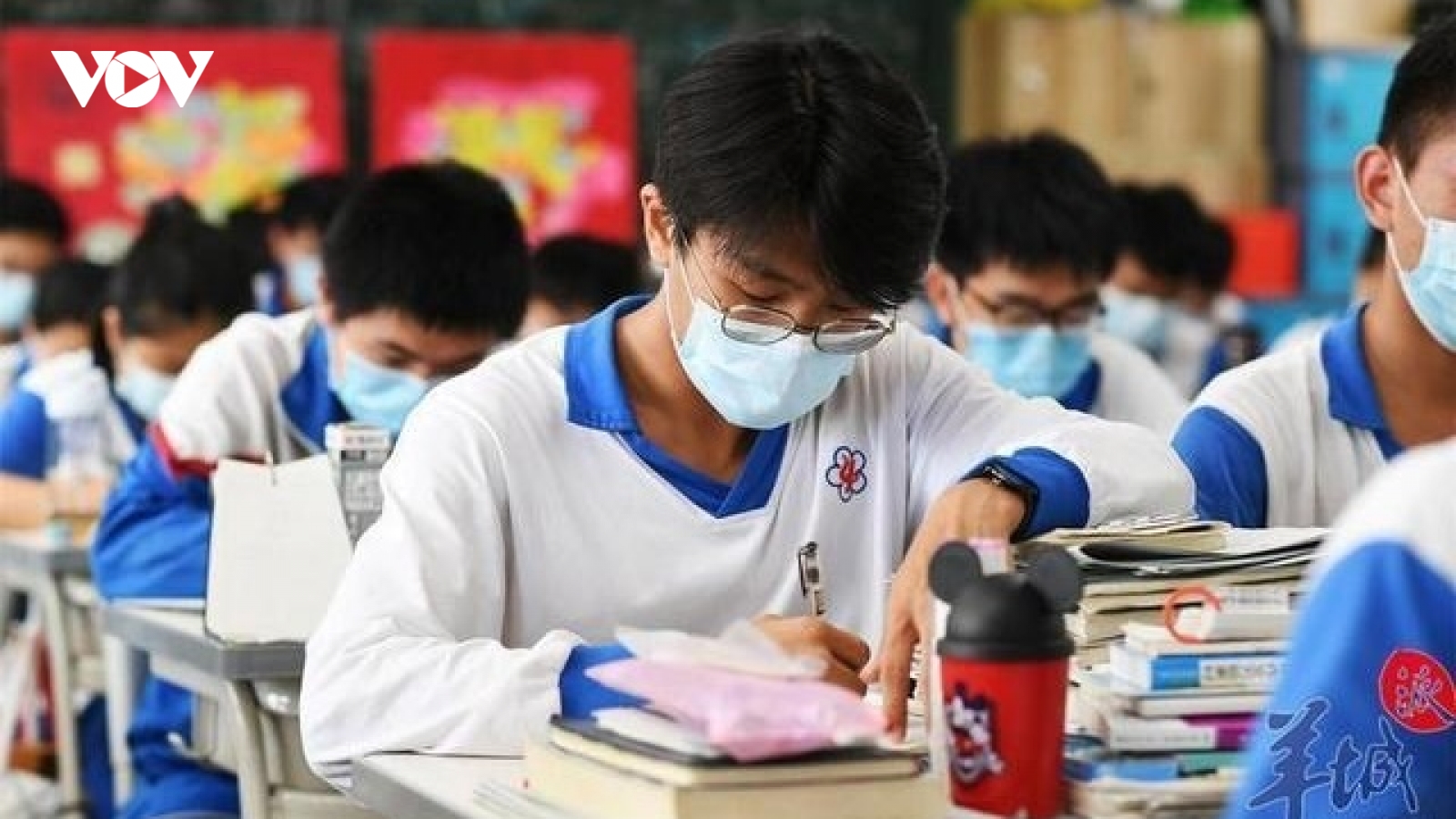 Hơn 80% cơ sở dạy thêm ở Trung Quốc bị đóng cửa, quảng cáo dạy thêm bị dập tắt