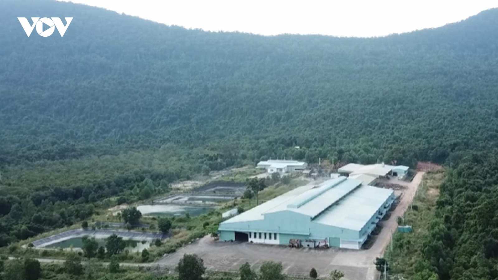 Người dân Phú Quốc khốn khổ sống cạnh nhà máy rác