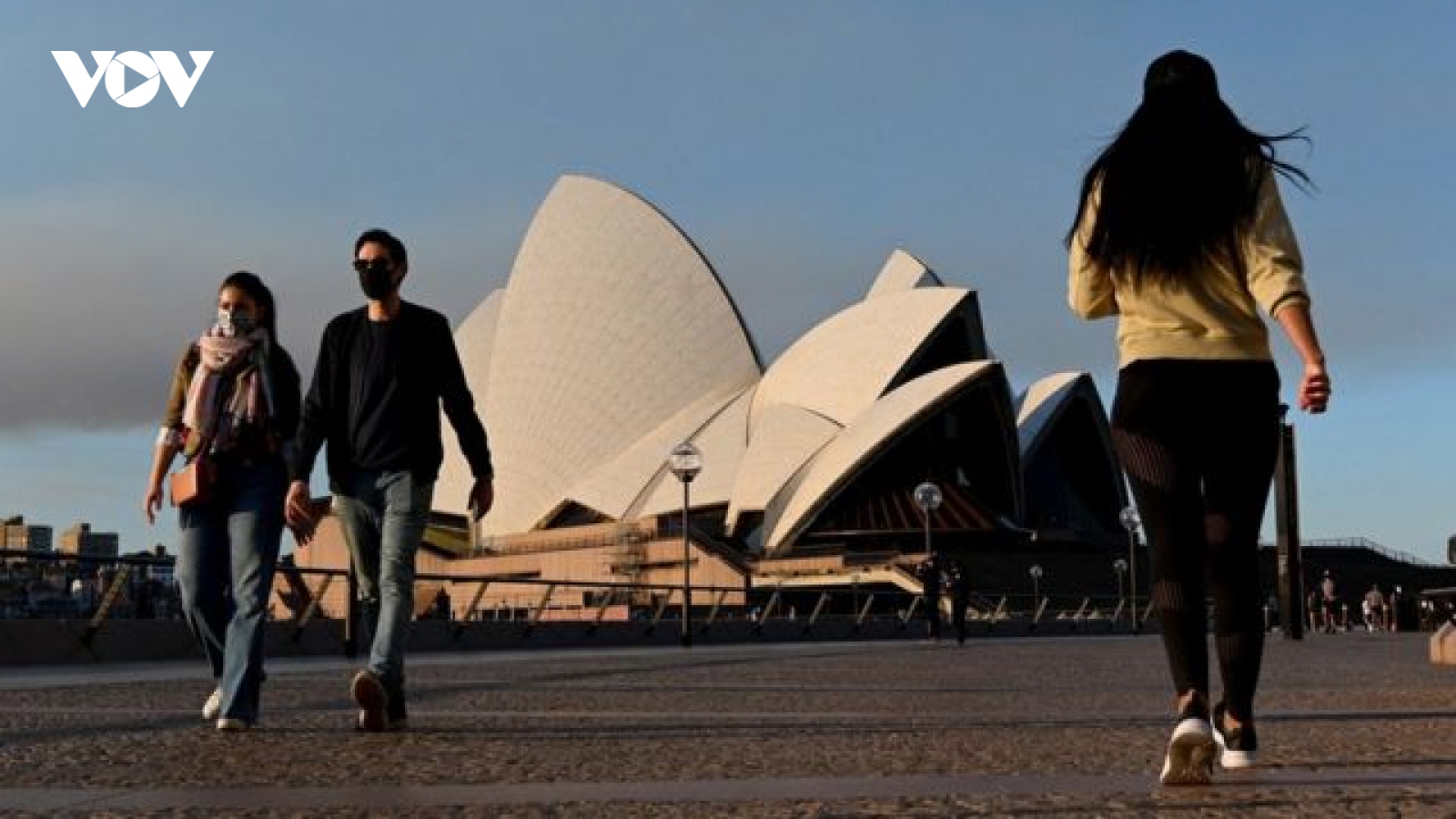 Australia liên tiếp ghi nhận kỷ lục mới về số ca mắc COVID-19 theo ngày