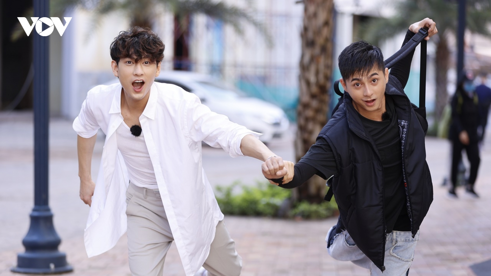 Isaac - Lăng LD xuất hiện trẻ đẹp ngời ngời trong "Running Man Vietnam"
