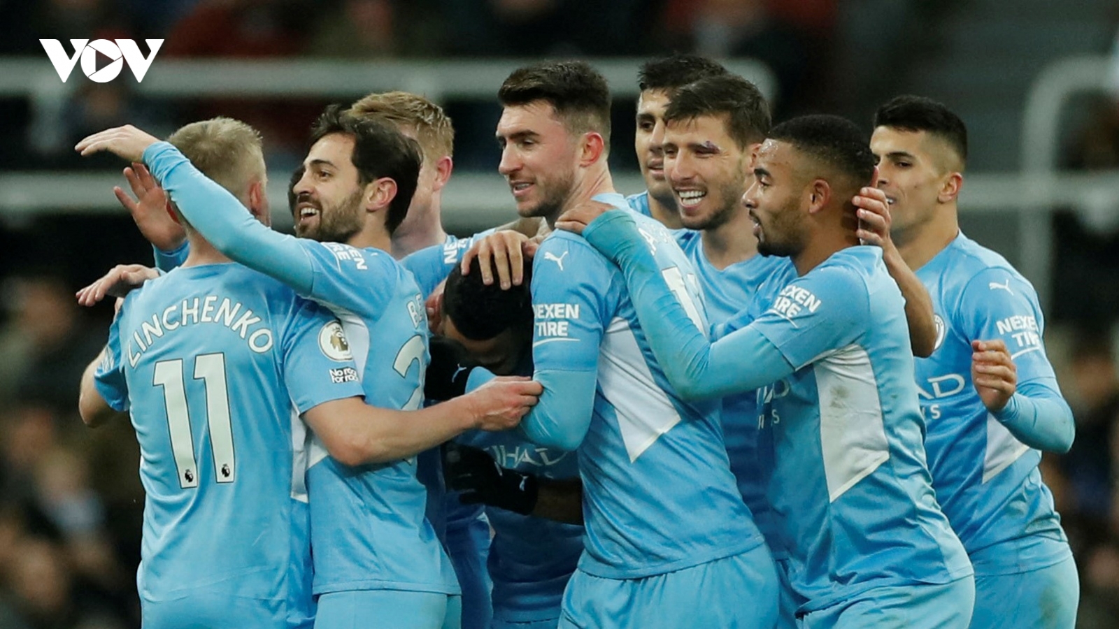 Sau vòng 18 Ngoại hạng Anh: Man City xô đổ kỷ lục tồn tại 39 năm