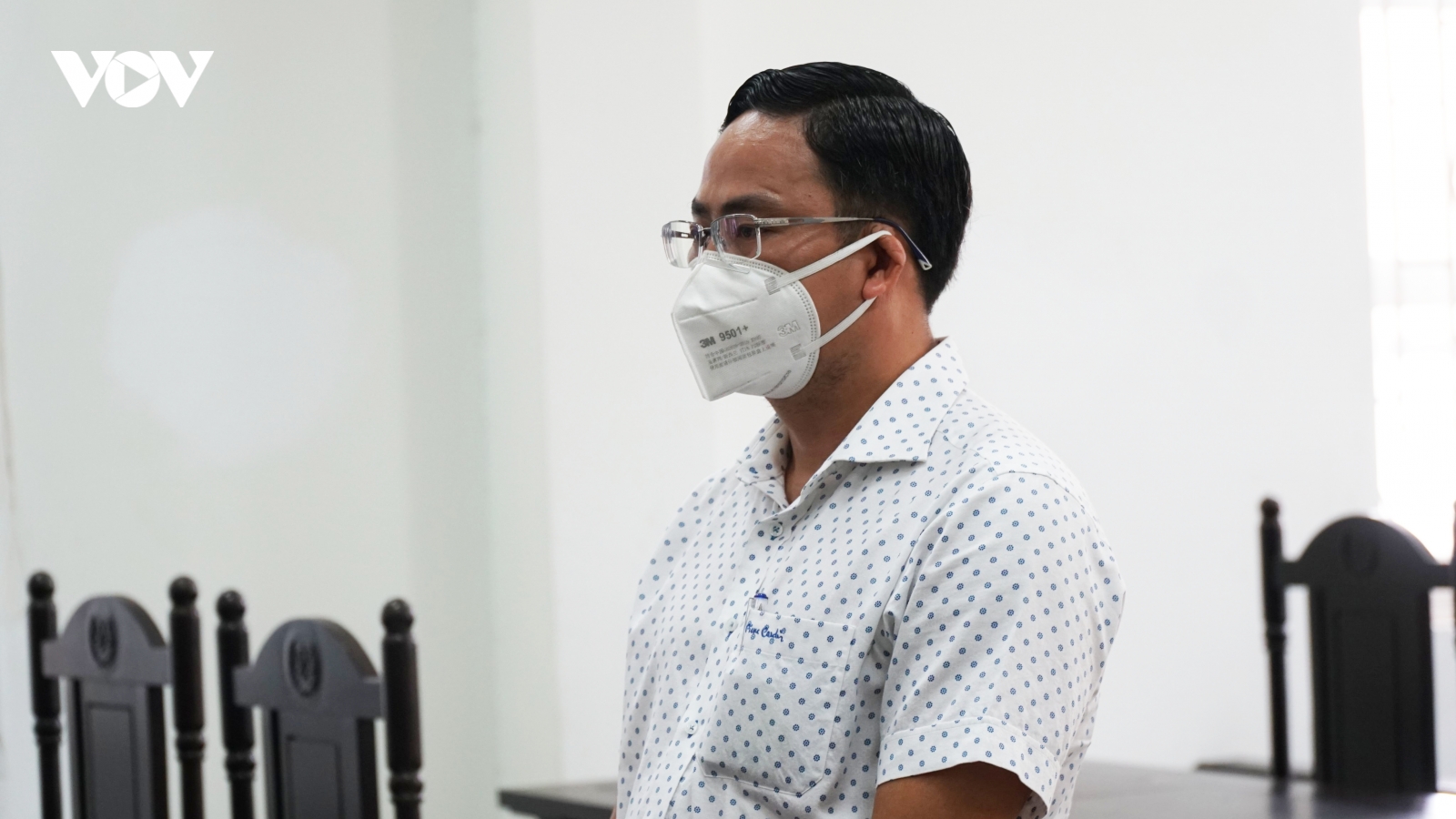 Người đàn ông tự xưng “Ban chỉ đạo phòng chống dịch COVID-19 Quận 7" bị phạt 6 tháng tù