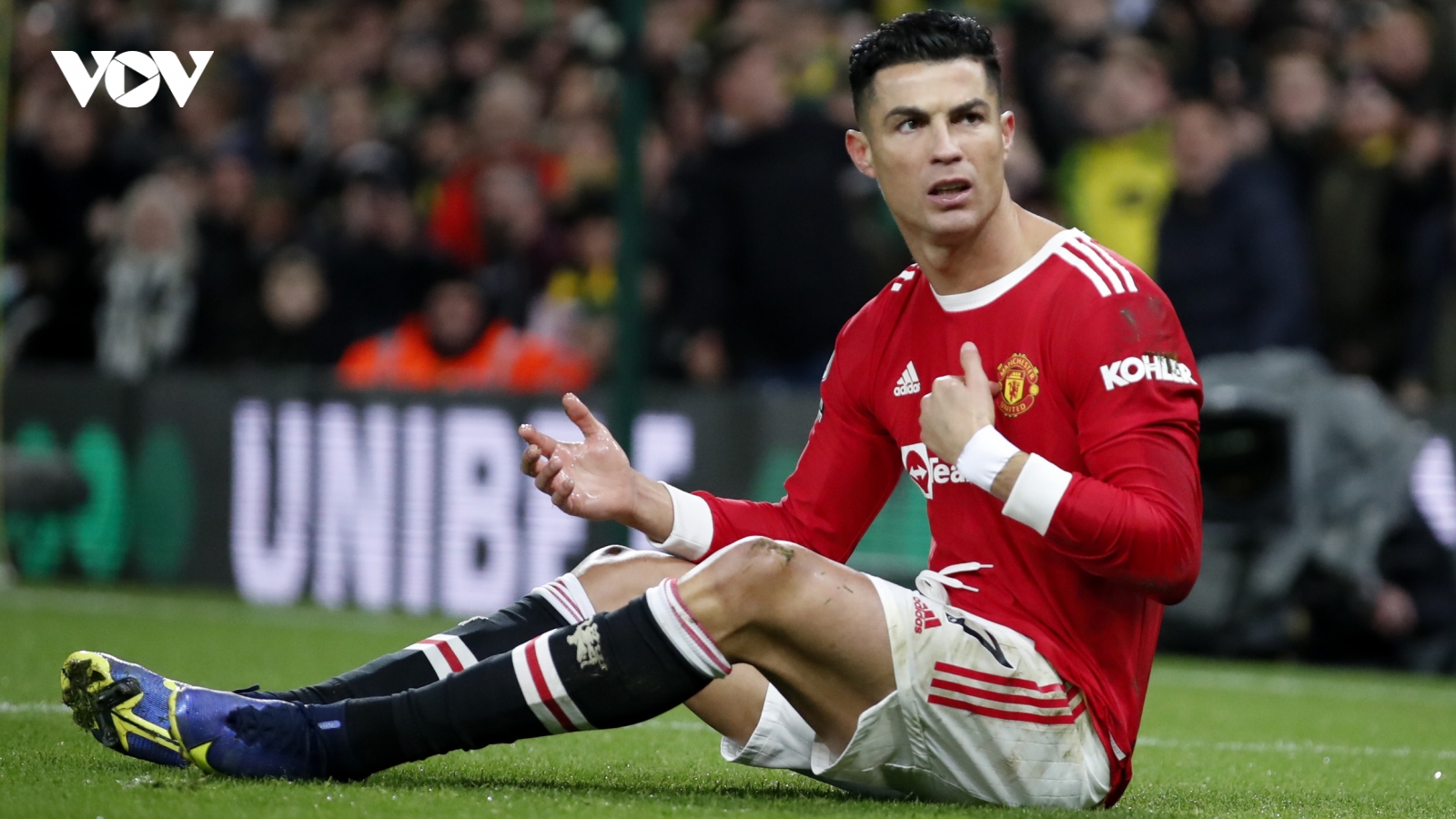 Cập nhật bảng xếp hạng Ngoại hạng Anh: Tottenham đẩy MU ra khỏi top 6