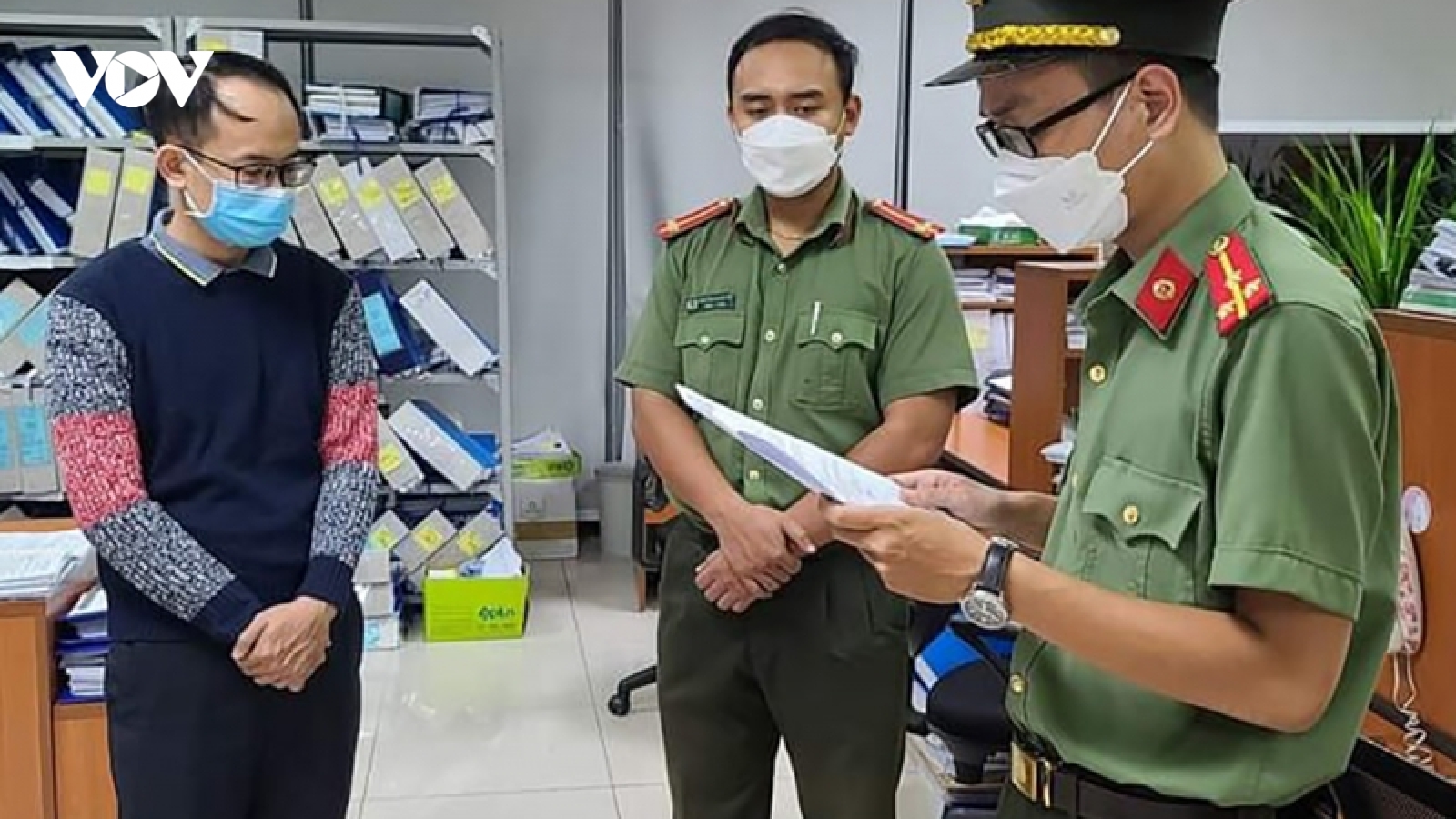 Đà Nẵng bắt giam cán bộ liên quan vụ tiếp tay cho người khác nhập cảnh trái phép