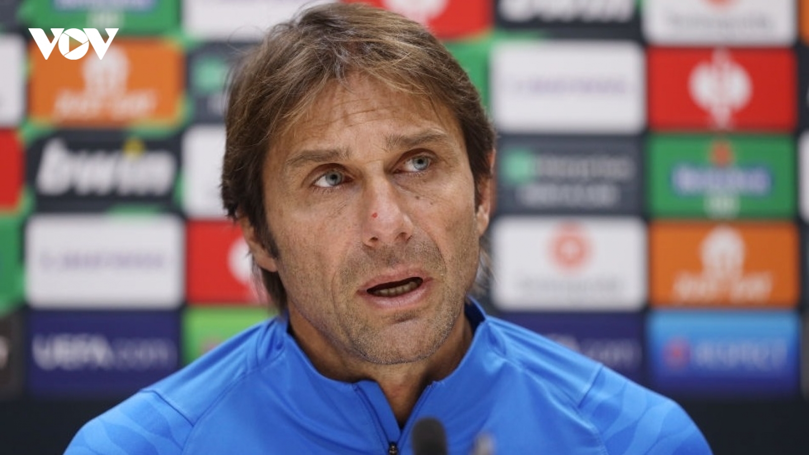 Hoãn trận Tottenham - Brighton vì Covid-19, BTC Ngoại hạng Anh kêu gọi các CLB hành động