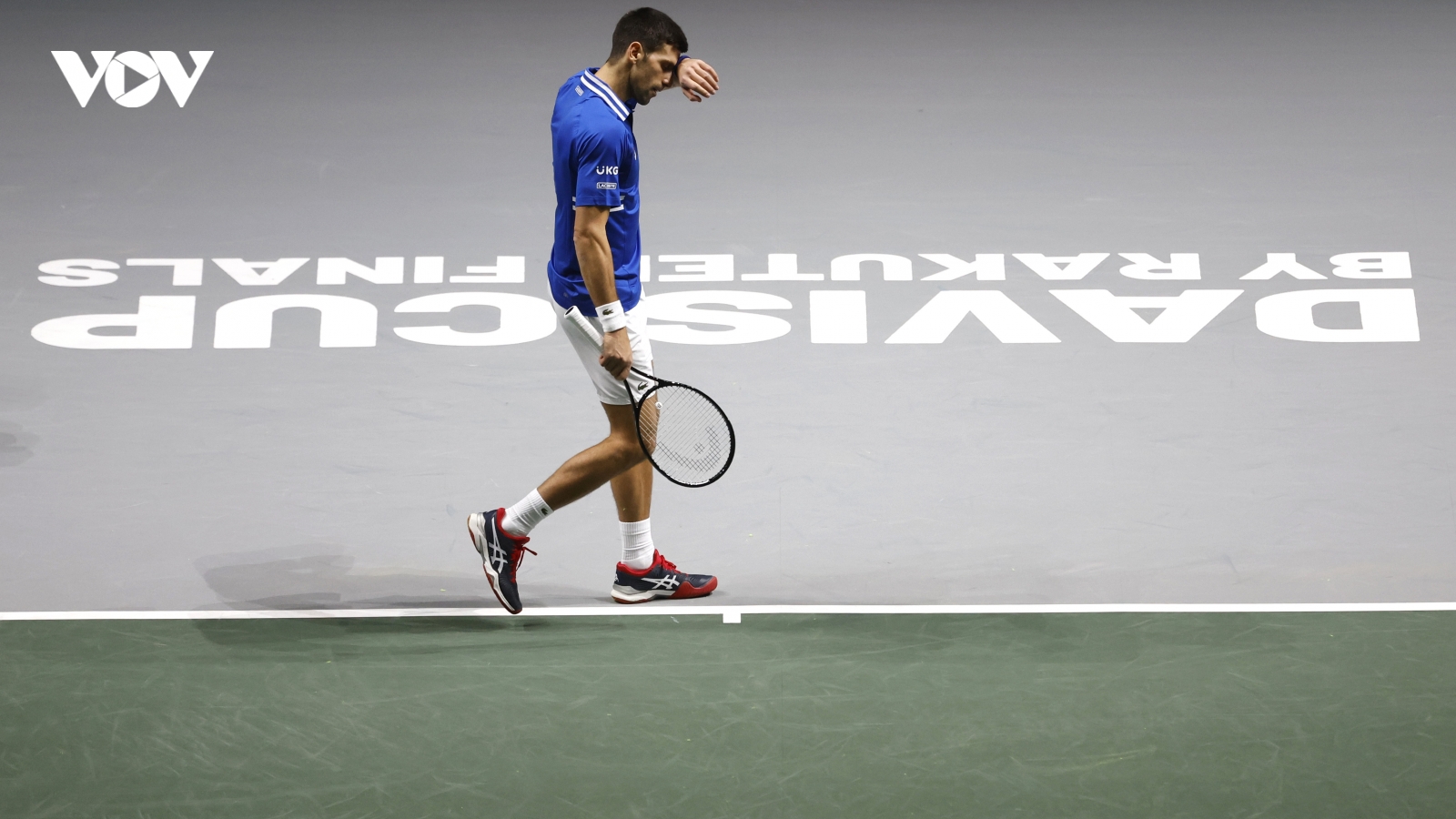 Djokovic không thể "gánh" Serbia vào chung kết Davis Cup 2021