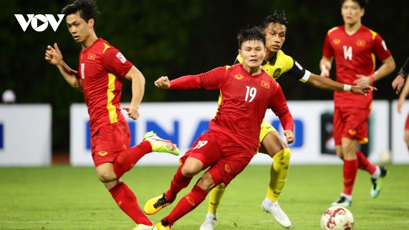 Bảng xếp hạng FIFA mới nhất: ĐT Việt Nam bỏ xa ĐT Thái Lan