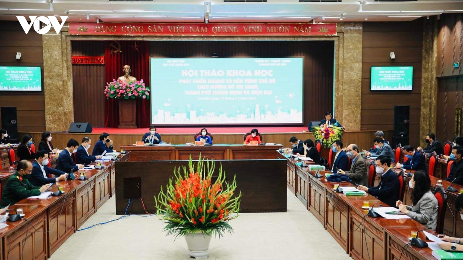 Phát triển Thủ đô theo hướng đô thị xanh, thông minh và hiện đại