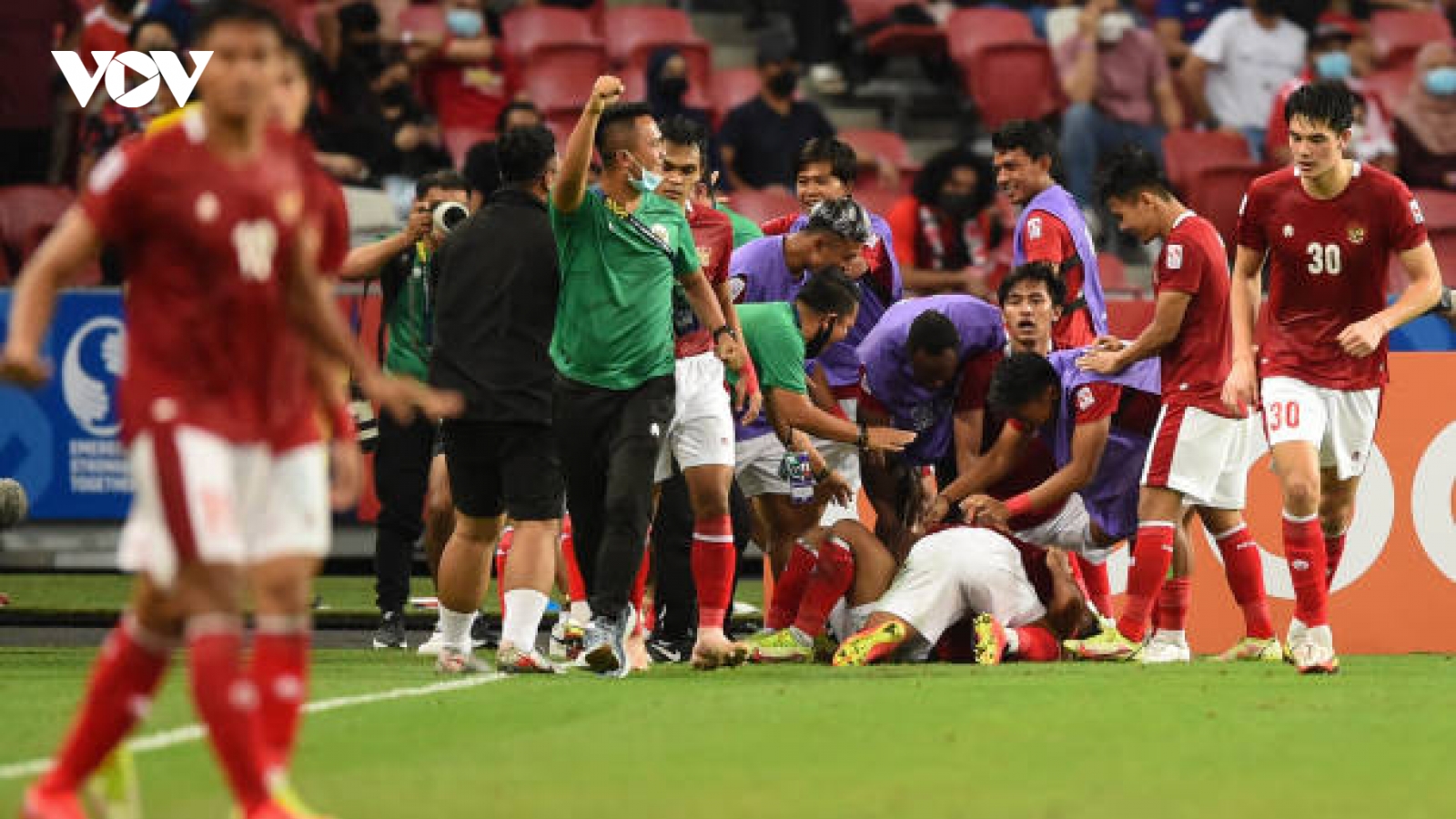 Indonesia vào chung kết AFF Cup 2020 sau trận đấu "điên rồ" với Singapore