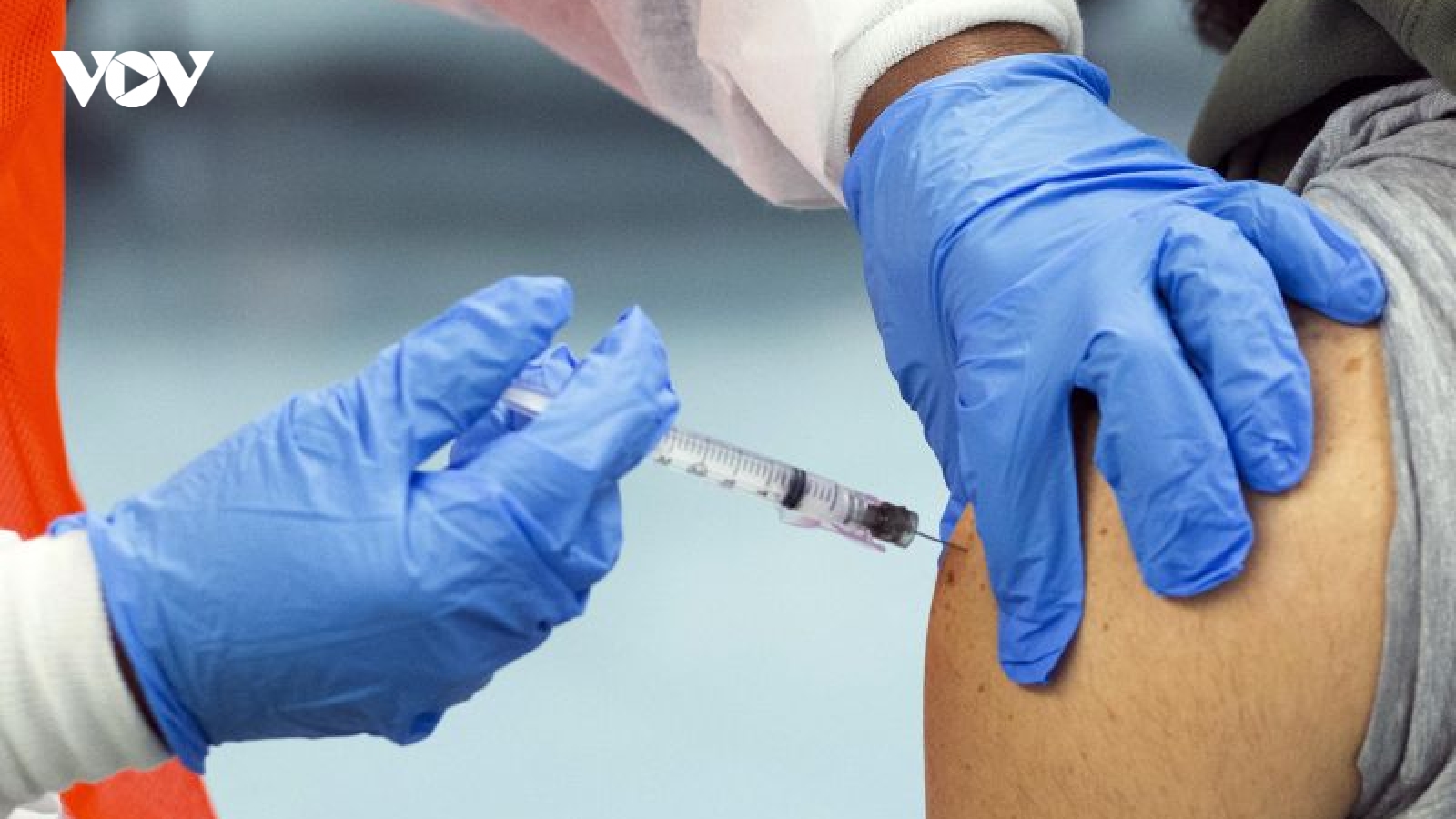 Bắt giữ người đàn ông ở Bỉ cố tìm cách tiêm 9 mũi vaccine Covid-19
