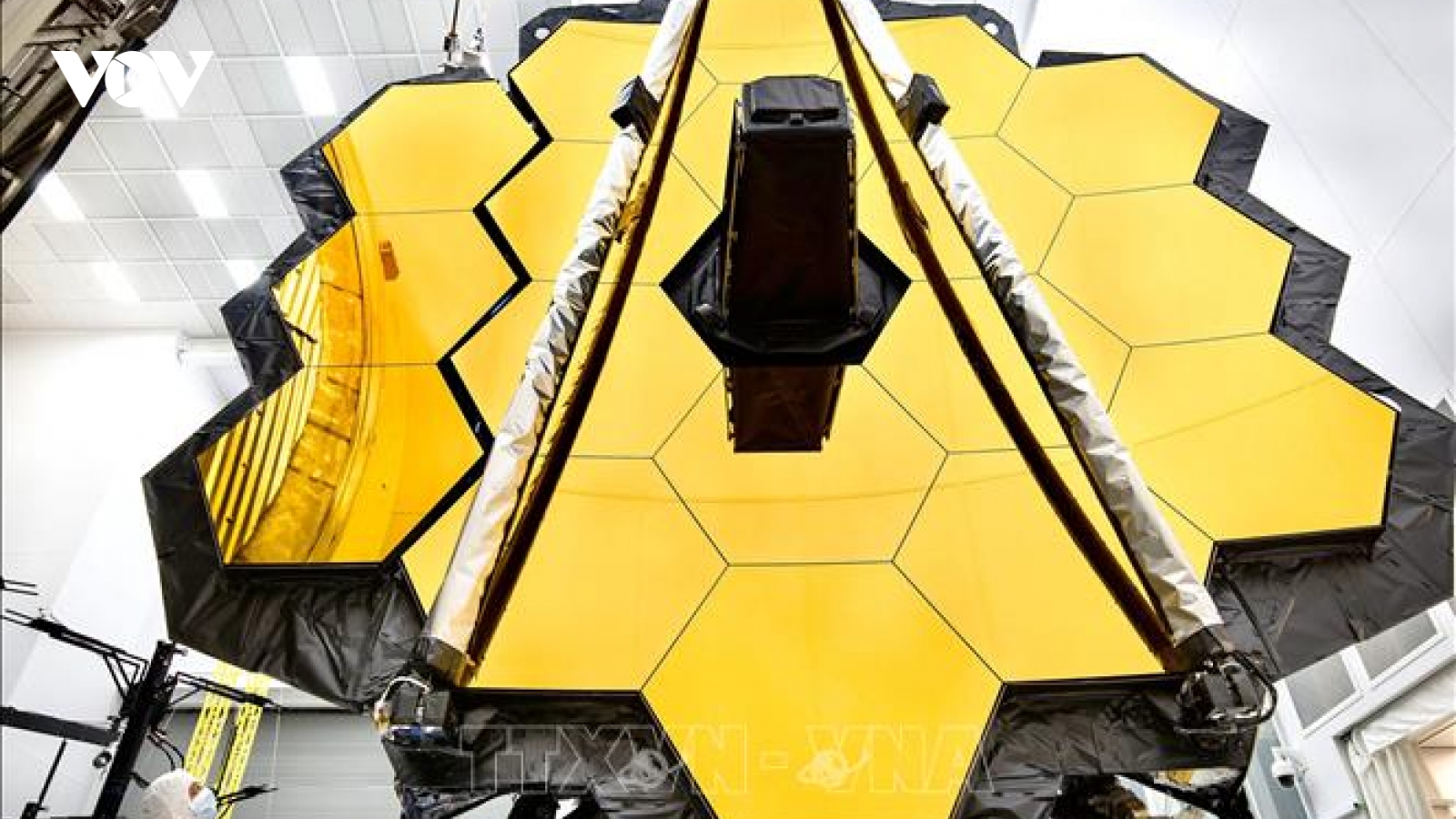 NASA phóng kính viễn vọng James Webb đúng dịp Giáng sinh