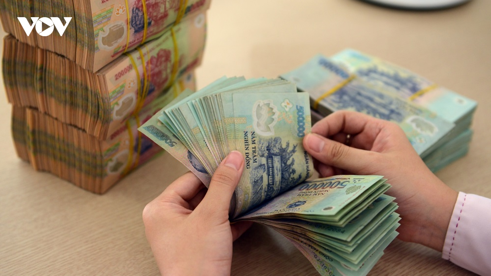 Tiền lương hưu, trợ cấp và nhiều chính sách kinh tế có hiệu lực tháng 1/2022