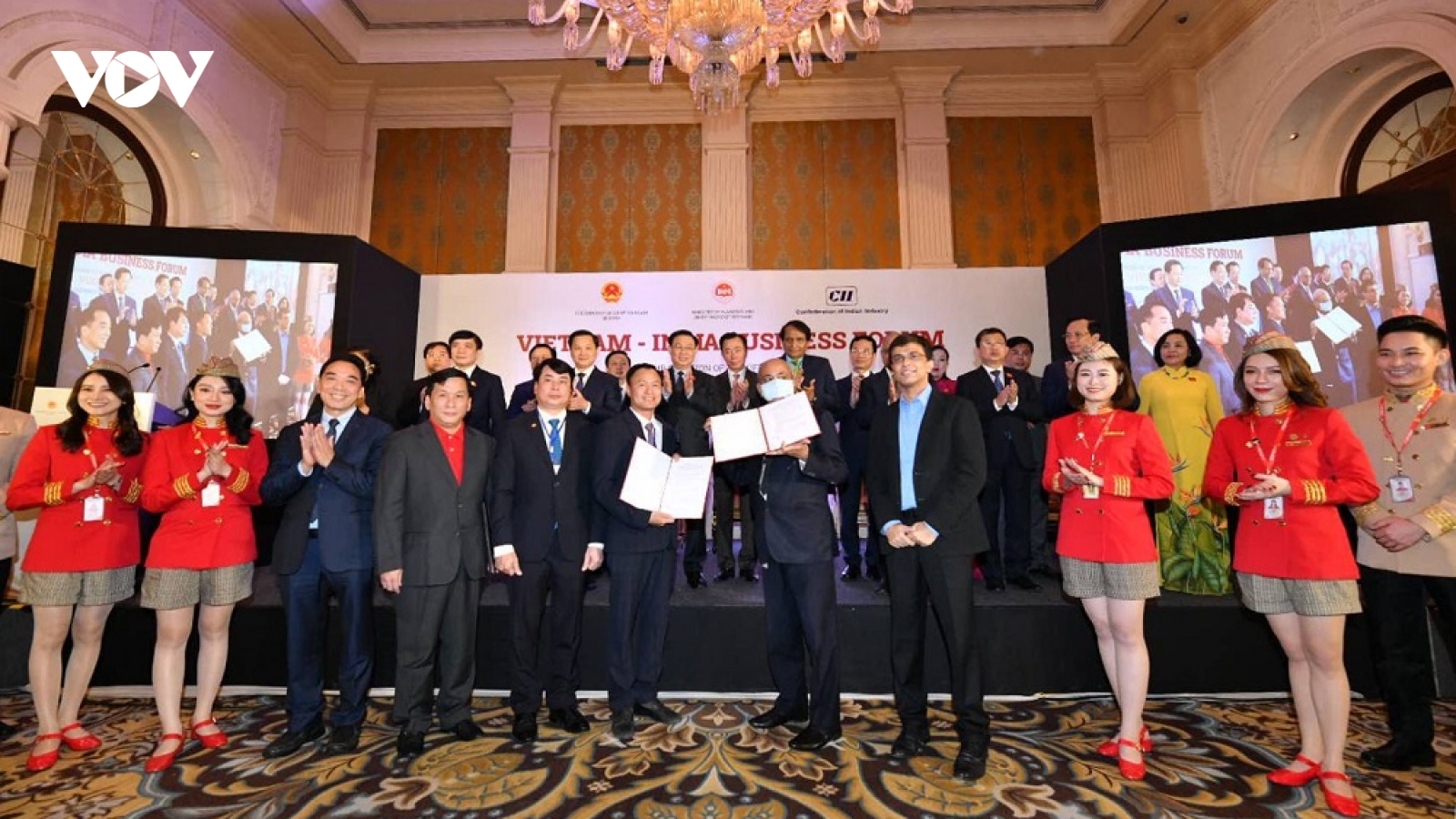 Tập đoàn SOVICO và Tập đoàn Tech Mahindra hợp tác phát triển các dịch vụ công nghệ cao