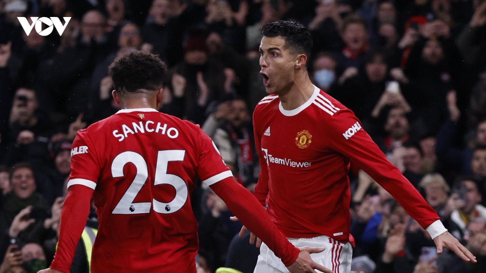 Ronaldo toả sáng "như một vị thần", MU thắng kịch tính Arsenal