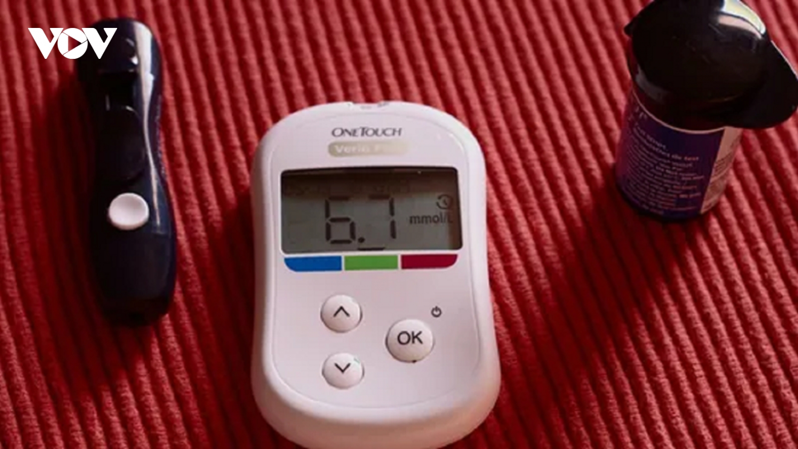 Bệnh nhân tiểu đường có thể bảo vệ mình khỏi biến thể mới Omicron như thế nào?