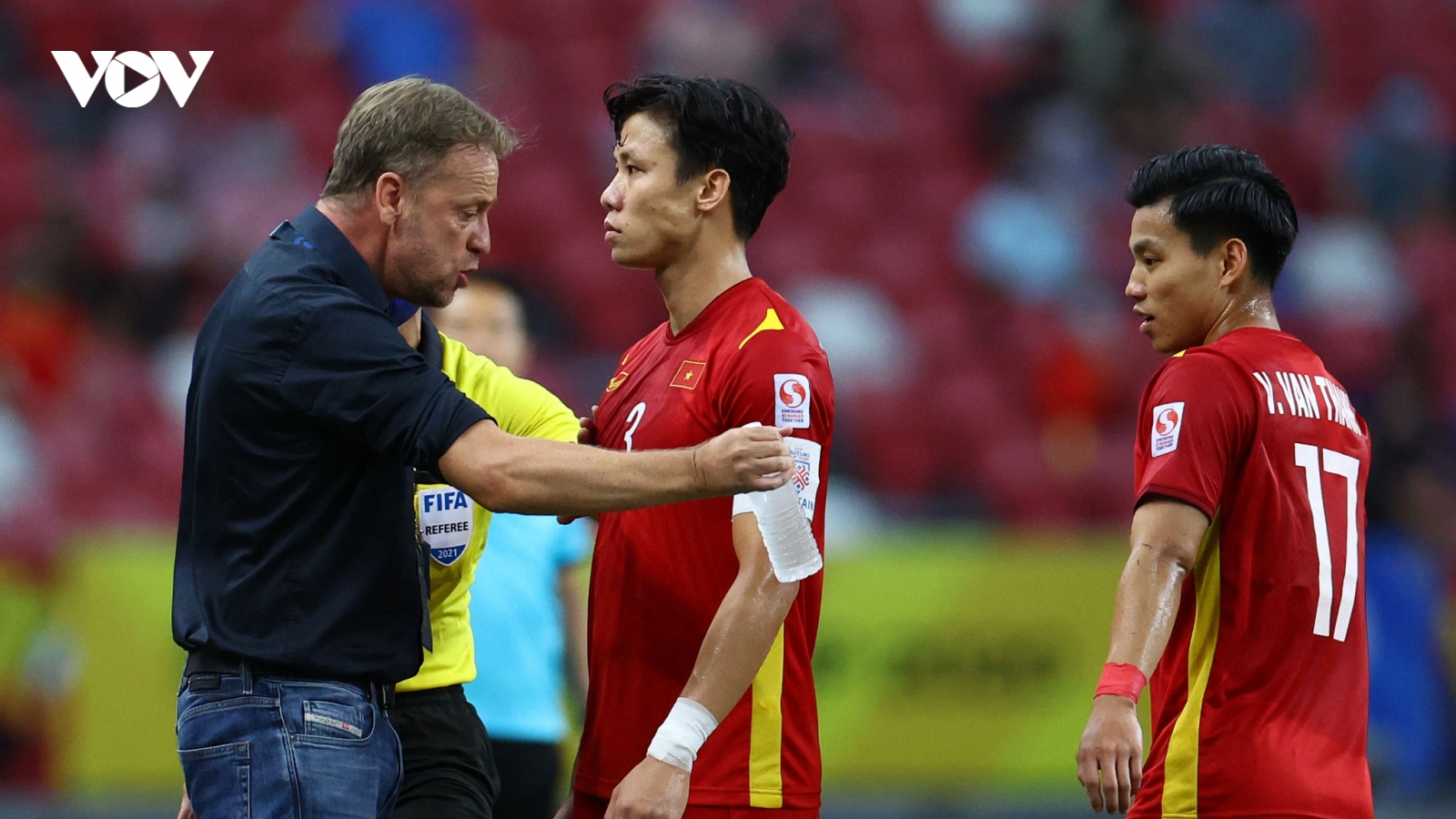 ĐT Việt Nam trở thành cựu vương AFF Cup, Quế Ngọc Hải xin lỗi người hâm mộ