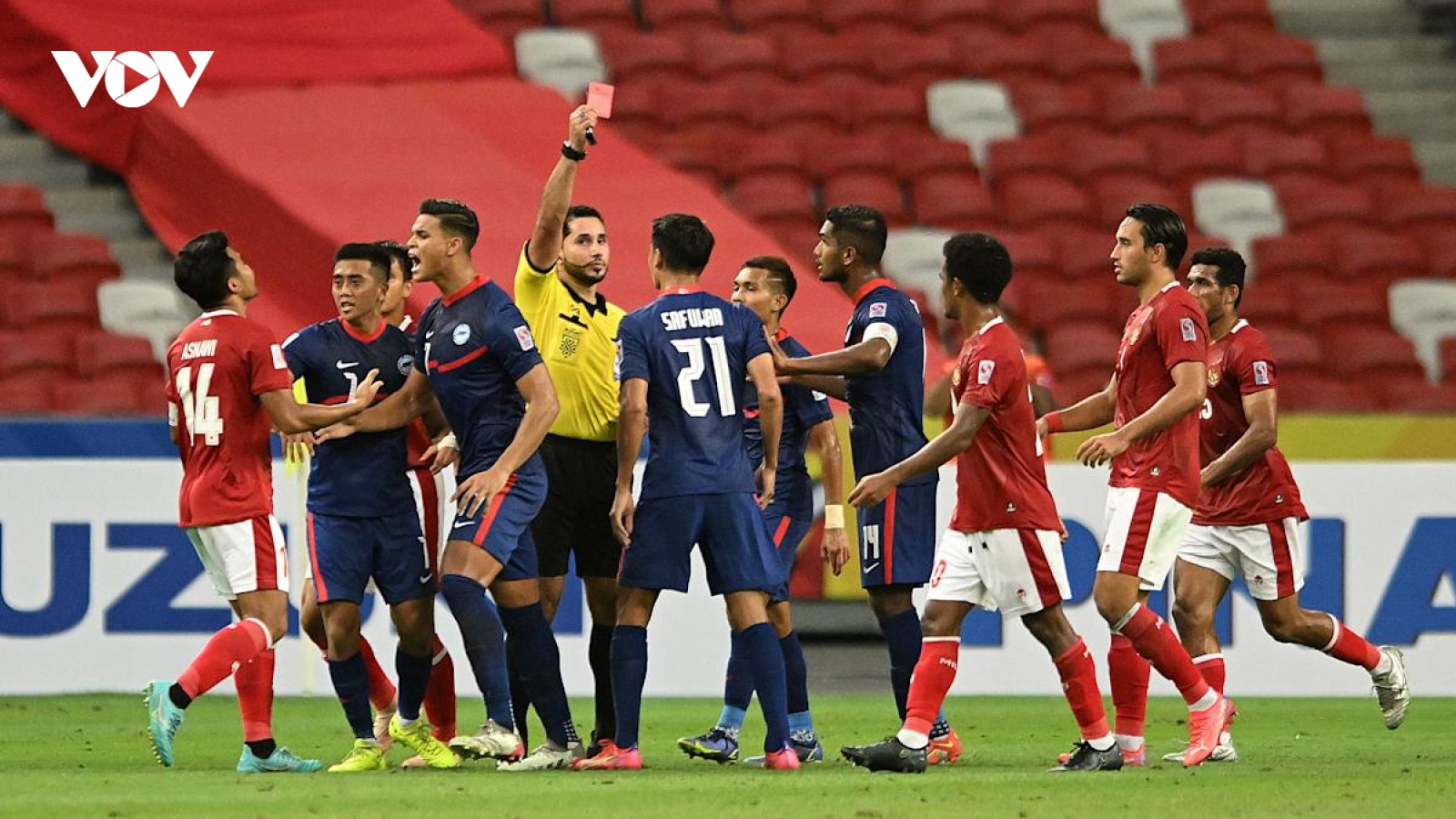 HLV Shin Tae Yong: “Trọng tài chính xác khi rút 3 thẻ đỏ cho Singapore”