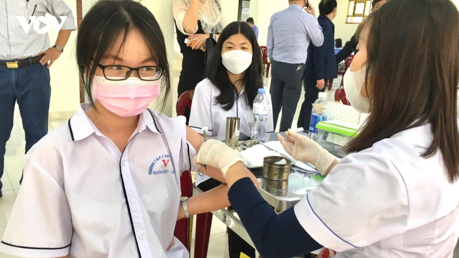 Nhiều học sinh tại Thanh Hóa bị phản ứng sau tiêm vaccine ngừa Covid-19