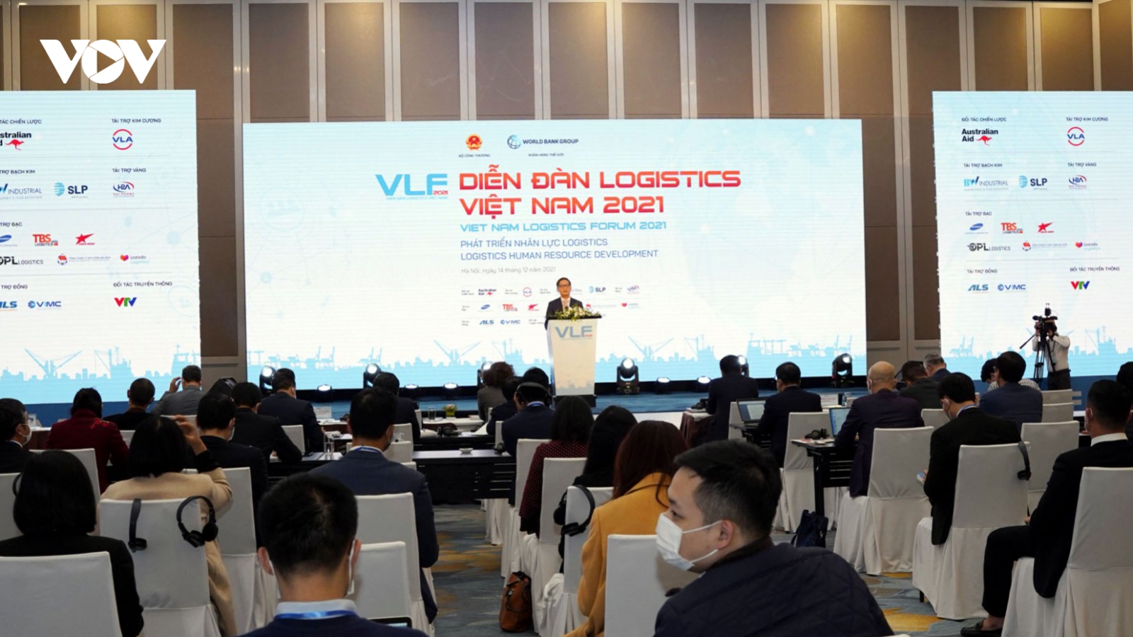 Nguồn nhân lực là nền tảng nâng cao năng lực cạnh tranh của logistics