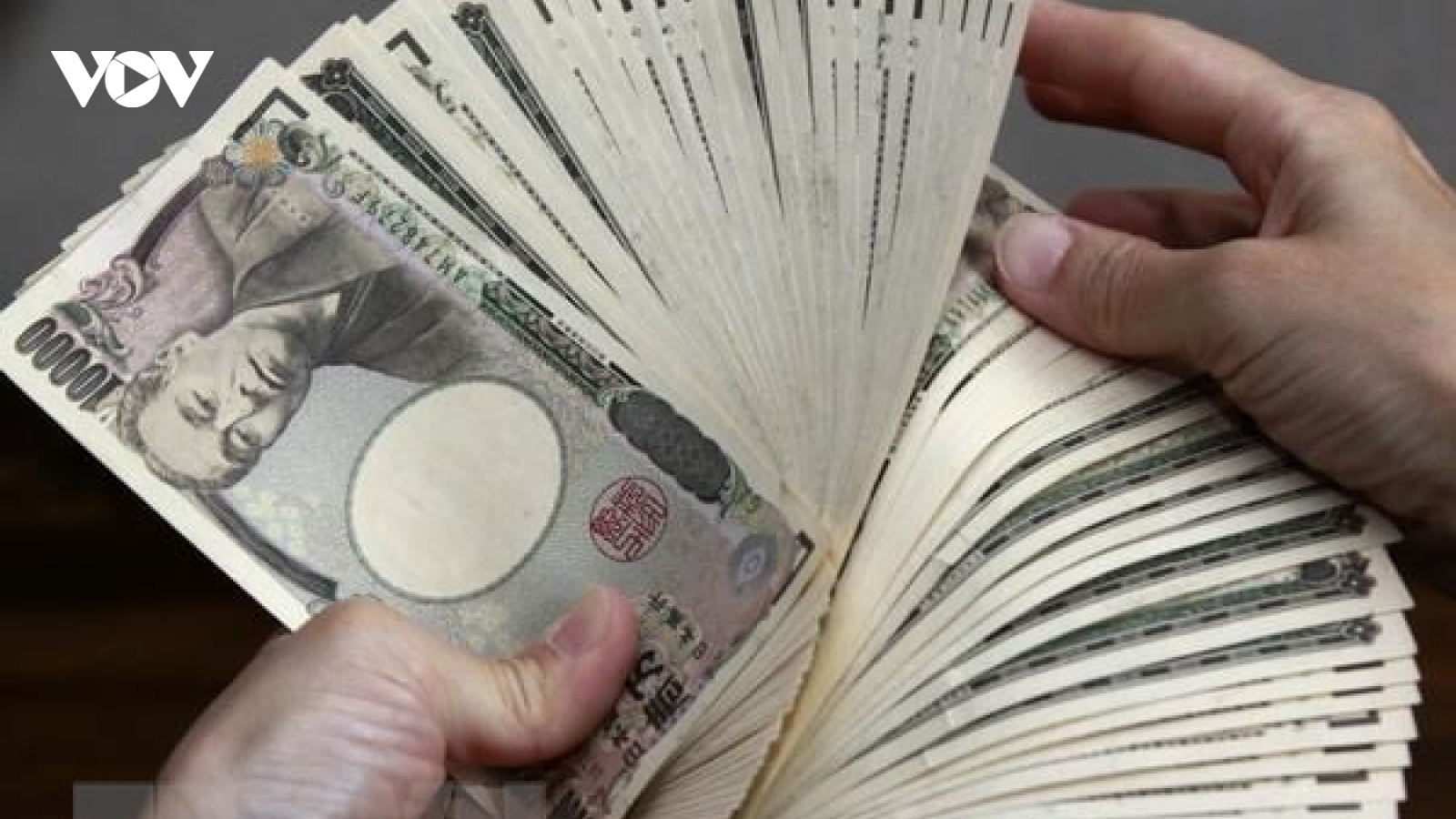 Nội các Nhật Bản thông qua dự thảo ngân sách năm 2022 cao kỷ lục