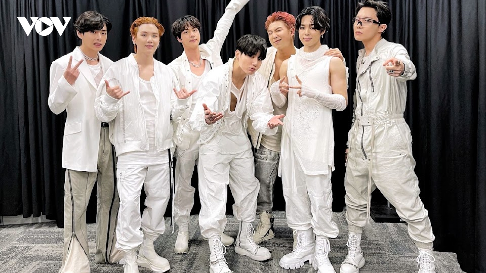 BTS thu về 33,3 triệu USD sau 4 đêm diễn, lập kỷ lục bán vé