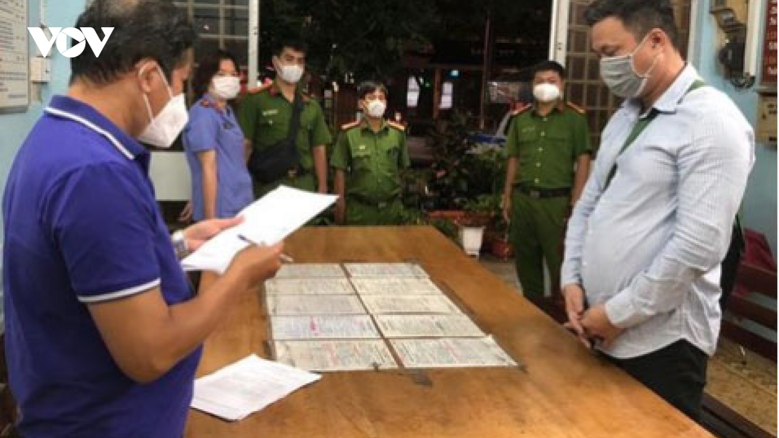 Bắt gã trùm "tín dụng đen" đưa người tình vào tròng để "hút máu"