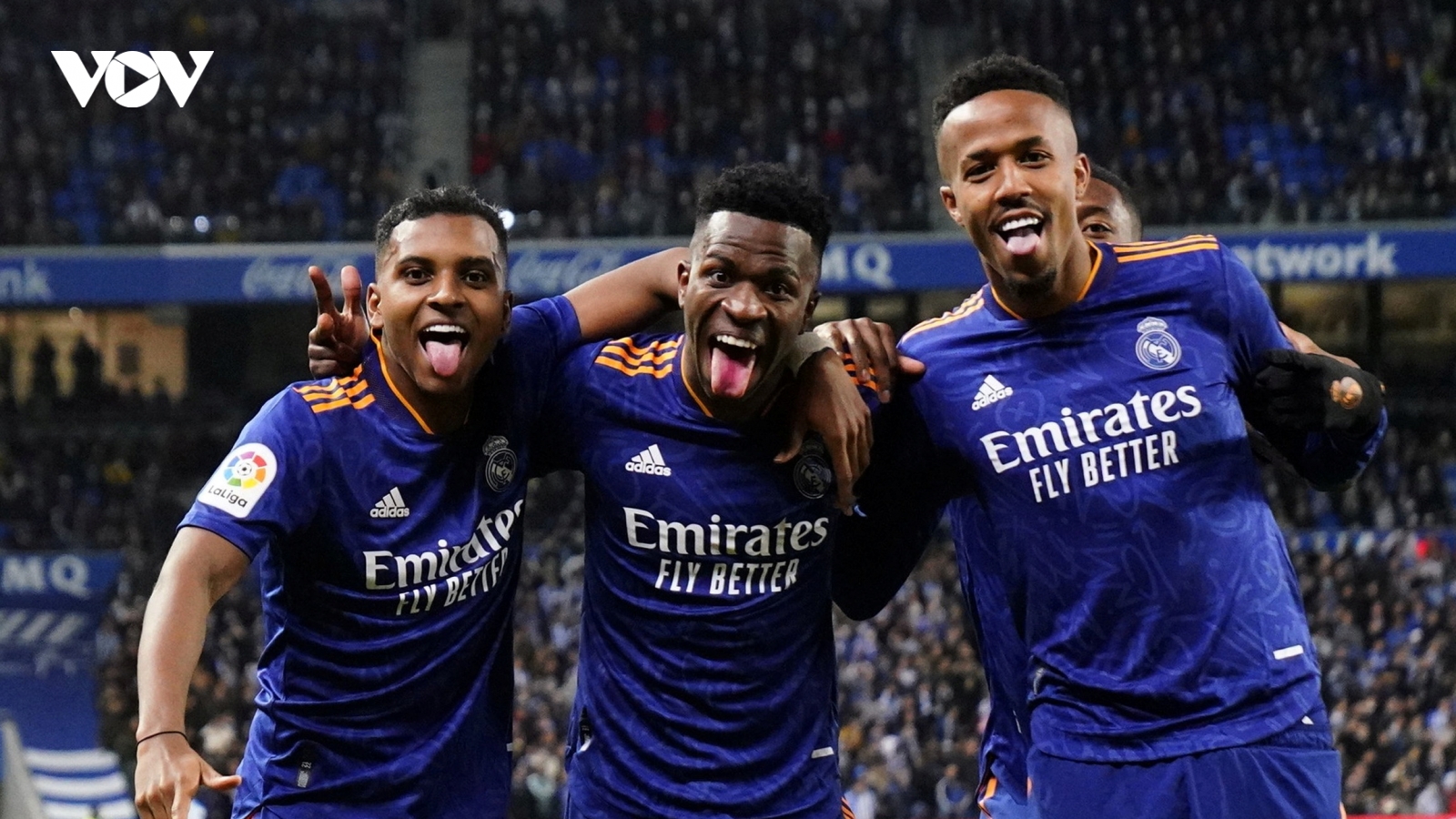 Benzema chấn thương, Vinicius "giải cứu" Real Madrid trên sân Sociedad