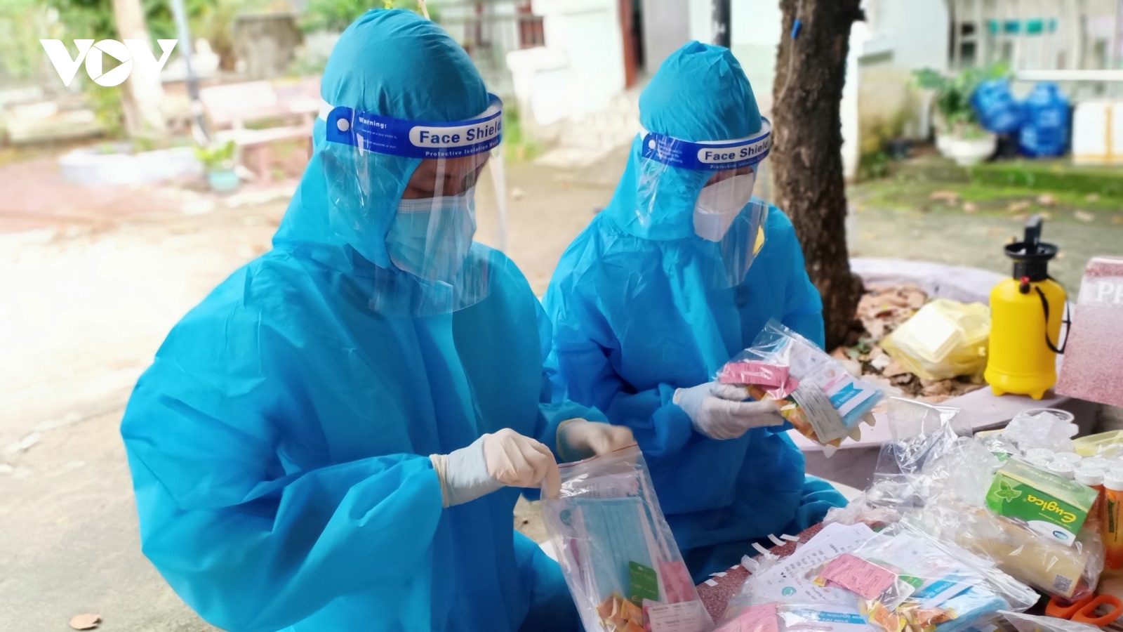 Ngày 11/12, Việt Nam có hơn 16.000 ca mắc COVID-19 mới tại 59 tỉnh, thành