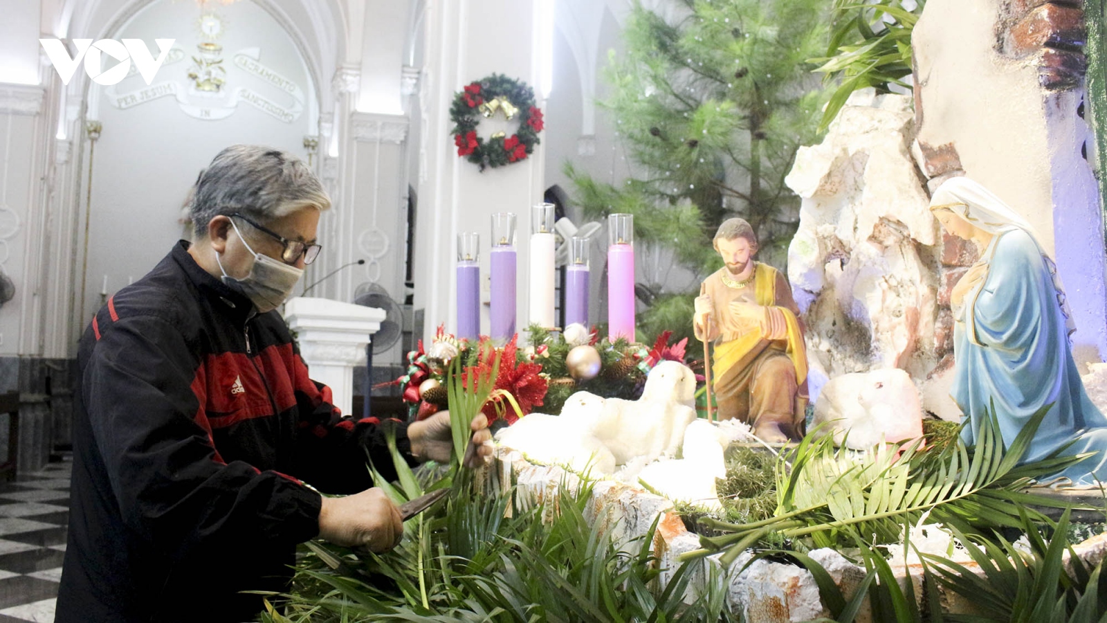 Nhà thờ tại Hà Nội thu hẹp quy mô tổ chức Giáng sinh, đảm bảo công tác phòng chống dịch