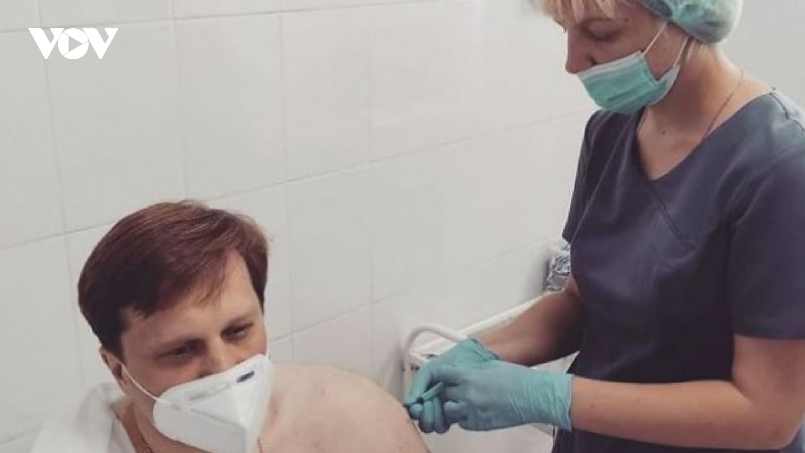 Hiệu quả vaccine "Sputnik V" của Nga chống lại "Omicron" là khoảng 75%