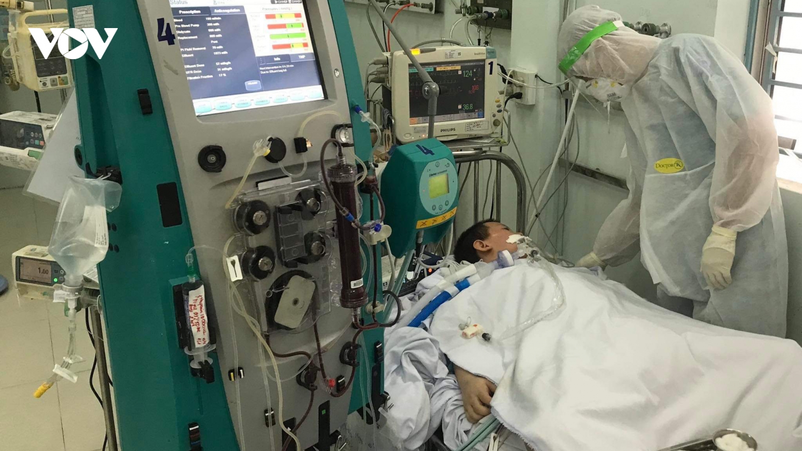 Nhân viên y tế ở TP.HCM ngóng chờ thưởng Tết
