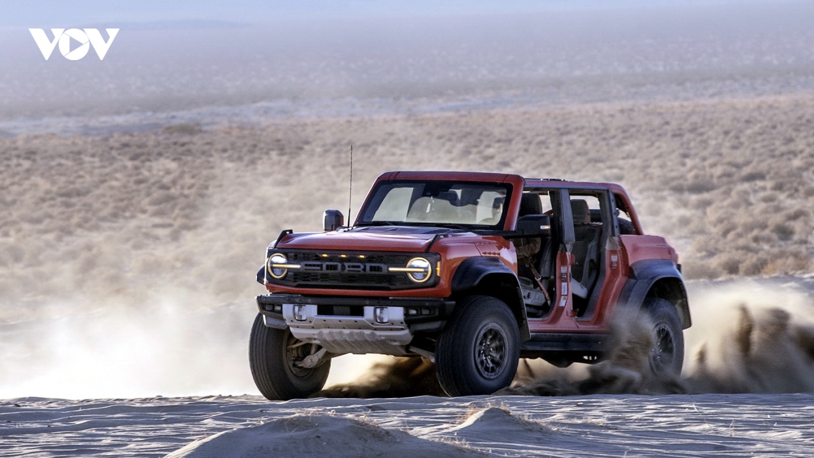 Cận cảnh Ford Bronco Raptor phiên bản địa hình