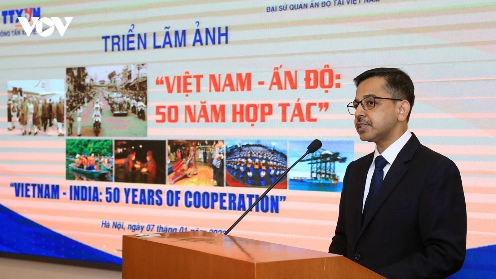 Triển lãm ảnh “Việt Nam - Ấn Độ: 50 năm Hợp tác”
