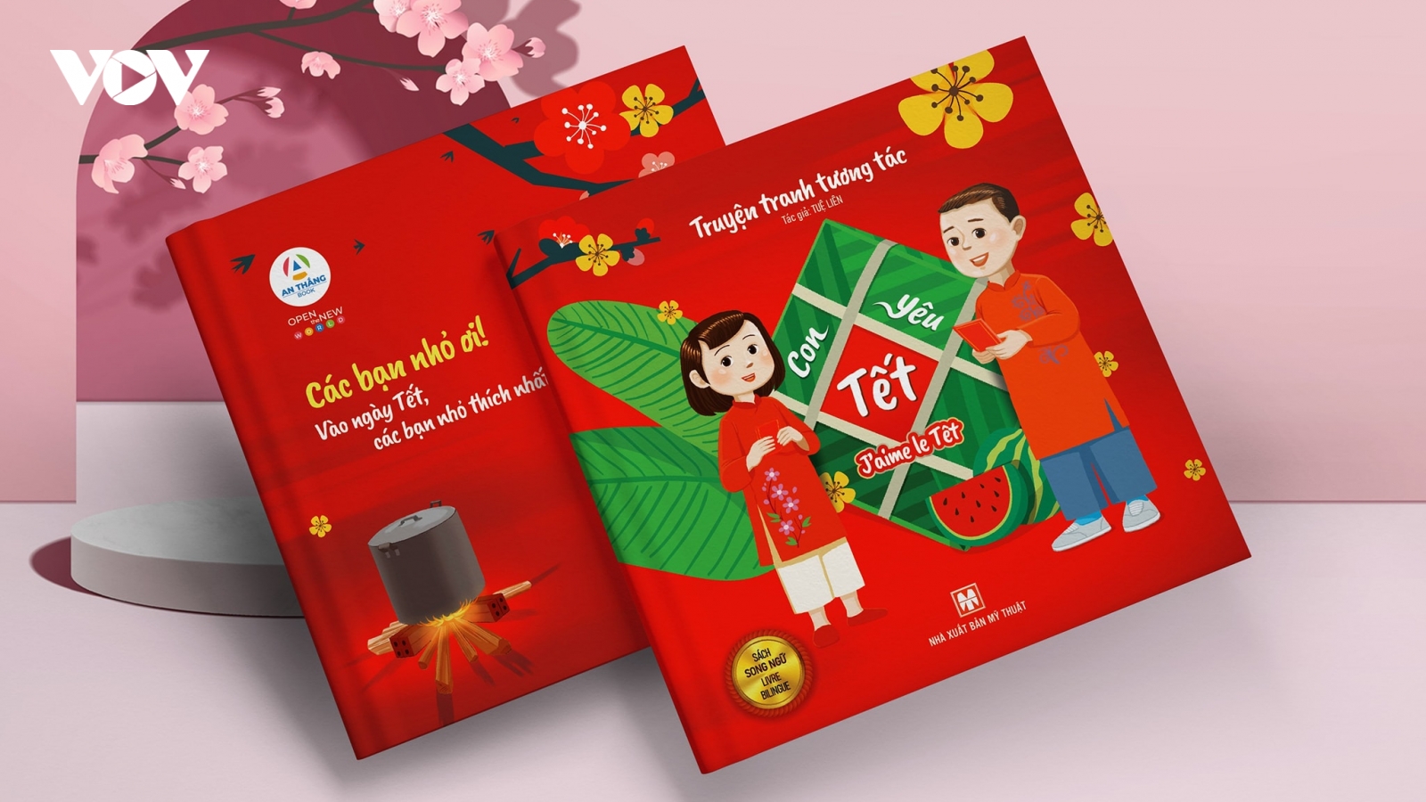 Sách song ngữ "Con yêu Tết": Tết được sum vầy bên gia đình là hạnh phúc nhất