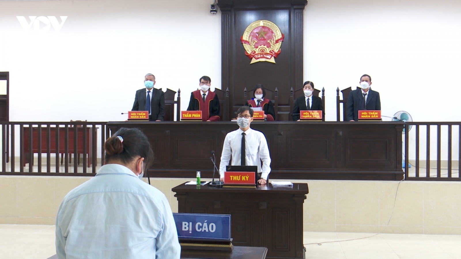 Bịa quen “sếp lớn” công an, lừa đảo gần 2 tỷ đồng