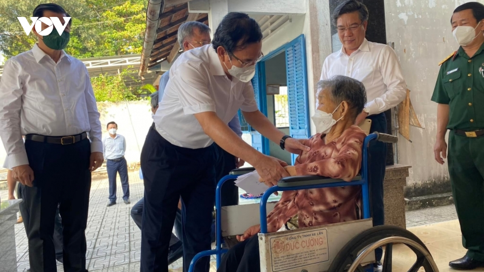 Bí thư Thành uỷ TP.HCM thăm, tặng quà tết tại Đồng Nai
