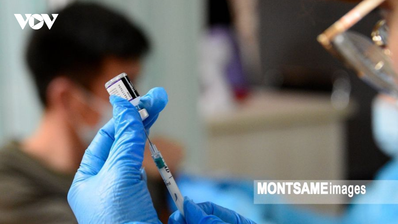 Quốc gia đầu tiên tại châu Á triển khai tiêm liều vaccine ngừa Covid-19 thứ 4 cho dân số