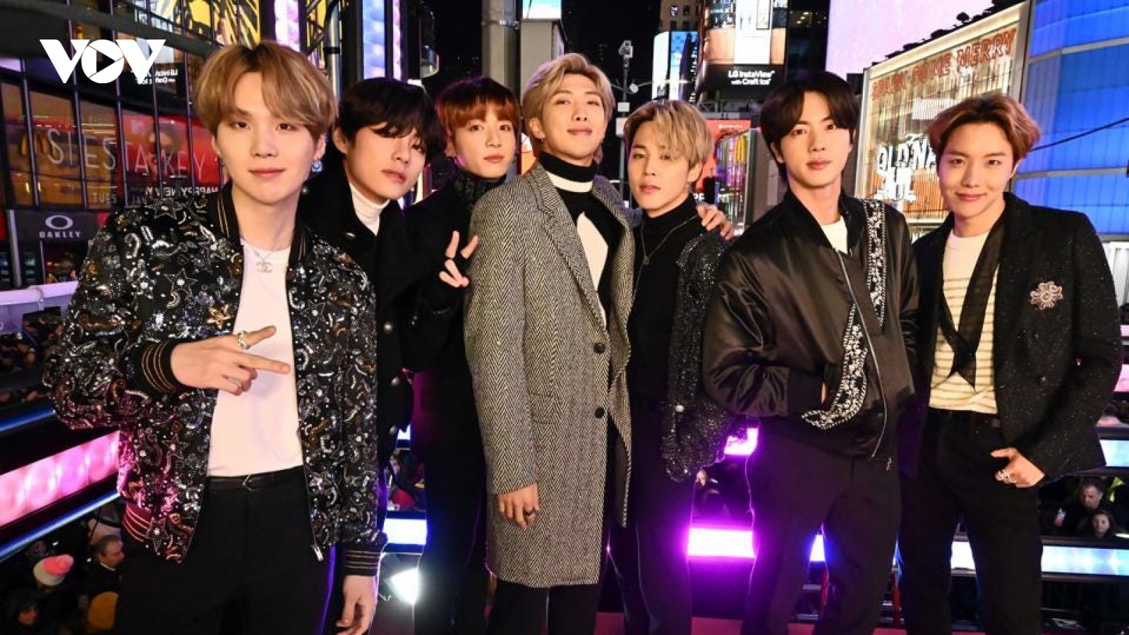 BTS tiếp tục lập kỷ lục với “My Universe”