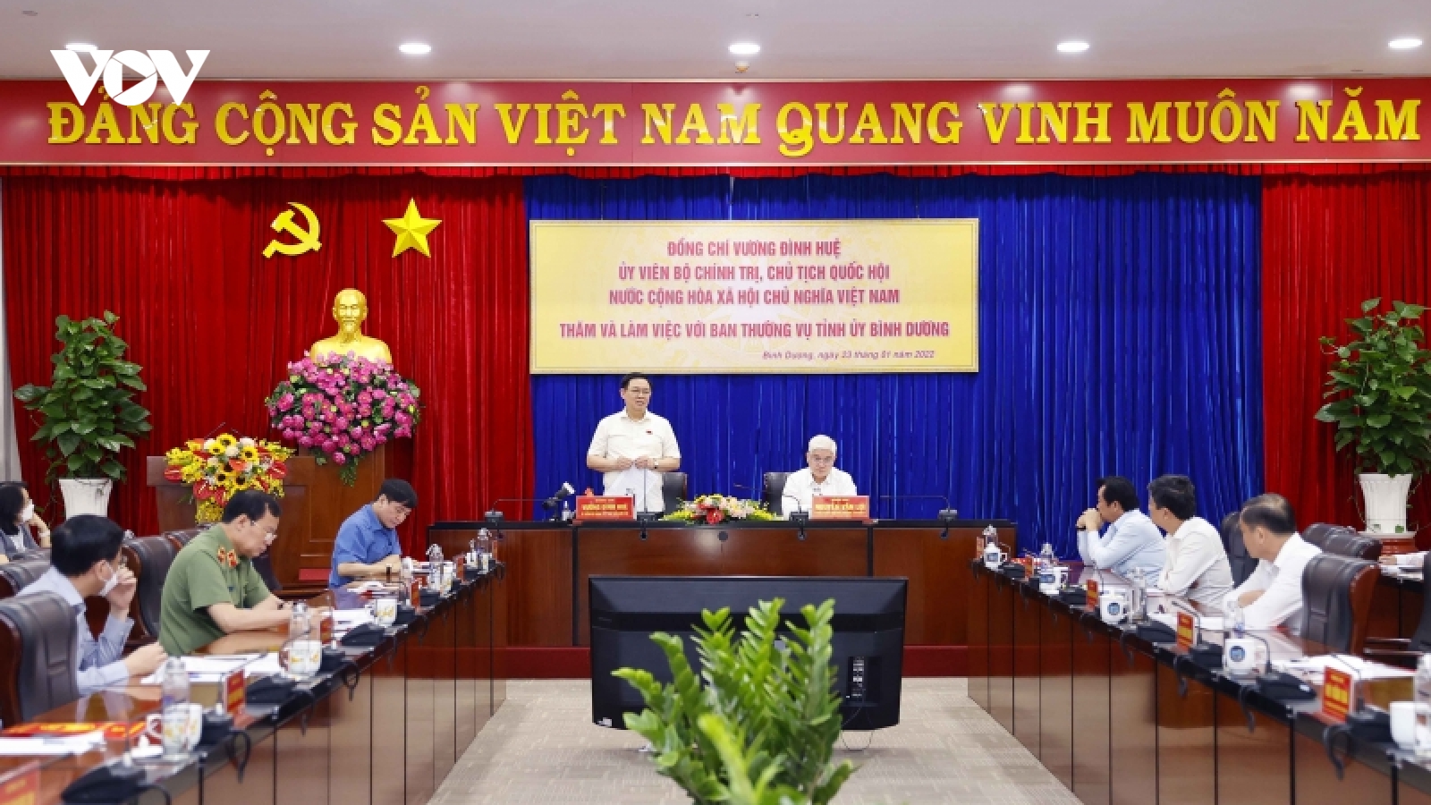 Chủ tịch Quốc hội Vương Đình Huệ thăm và làm việc tại tỉnh Bình Dương