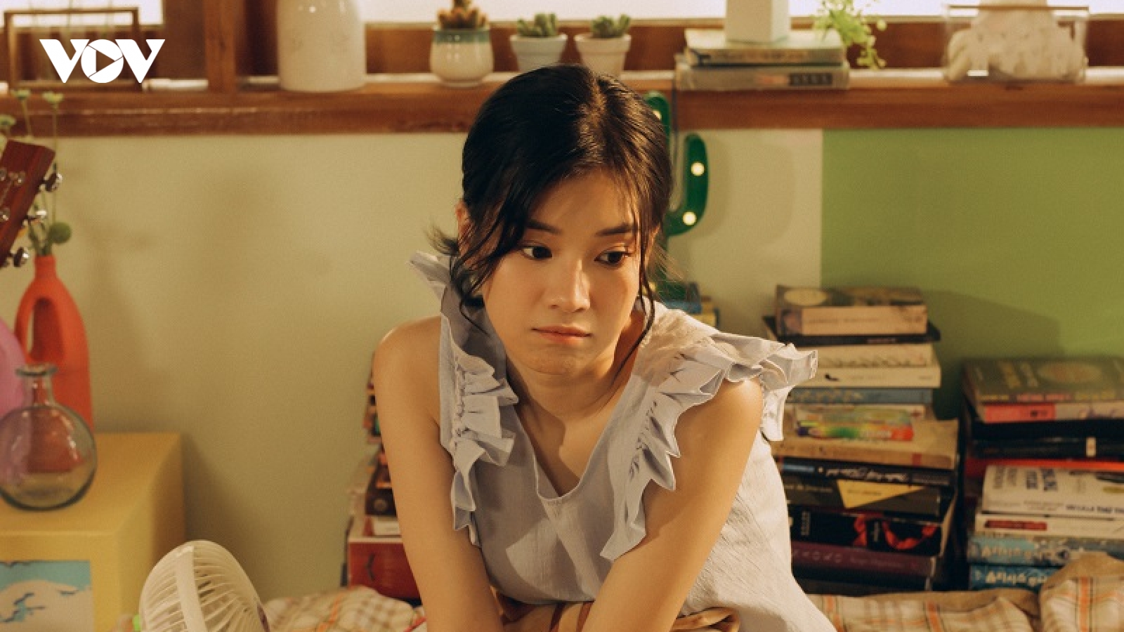 Hoàng Yến Chibi nhắn gửi nỗi lòng của những người con xa quê trong MV mới