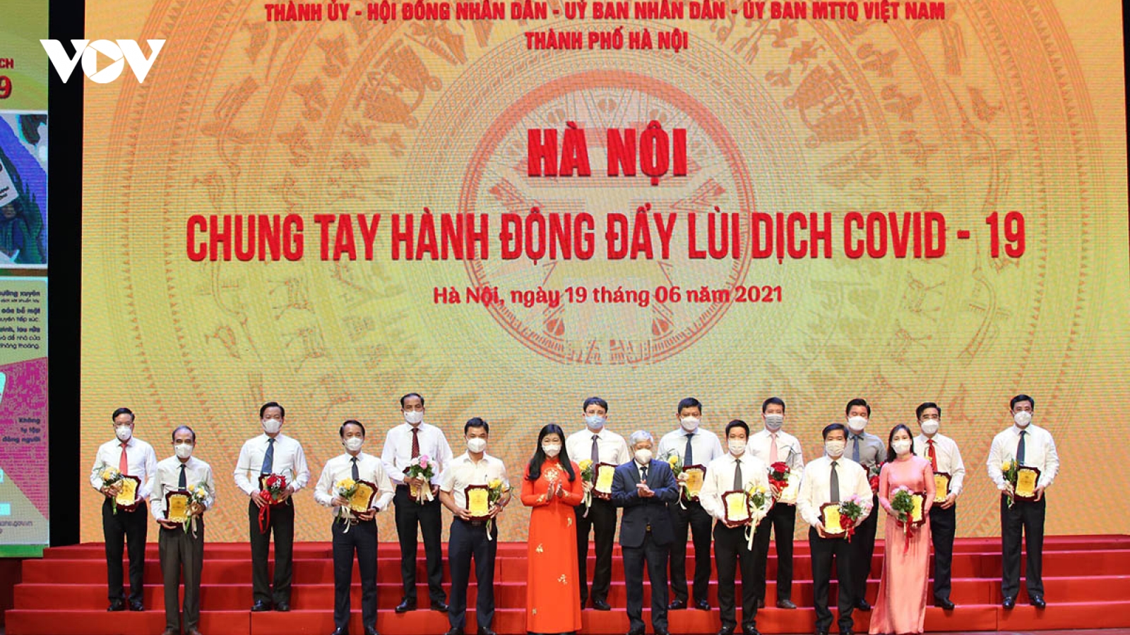 Một Hà Nội nghĩa tình, “không để ai bị bỏ lại phía sau” trong đại dịch